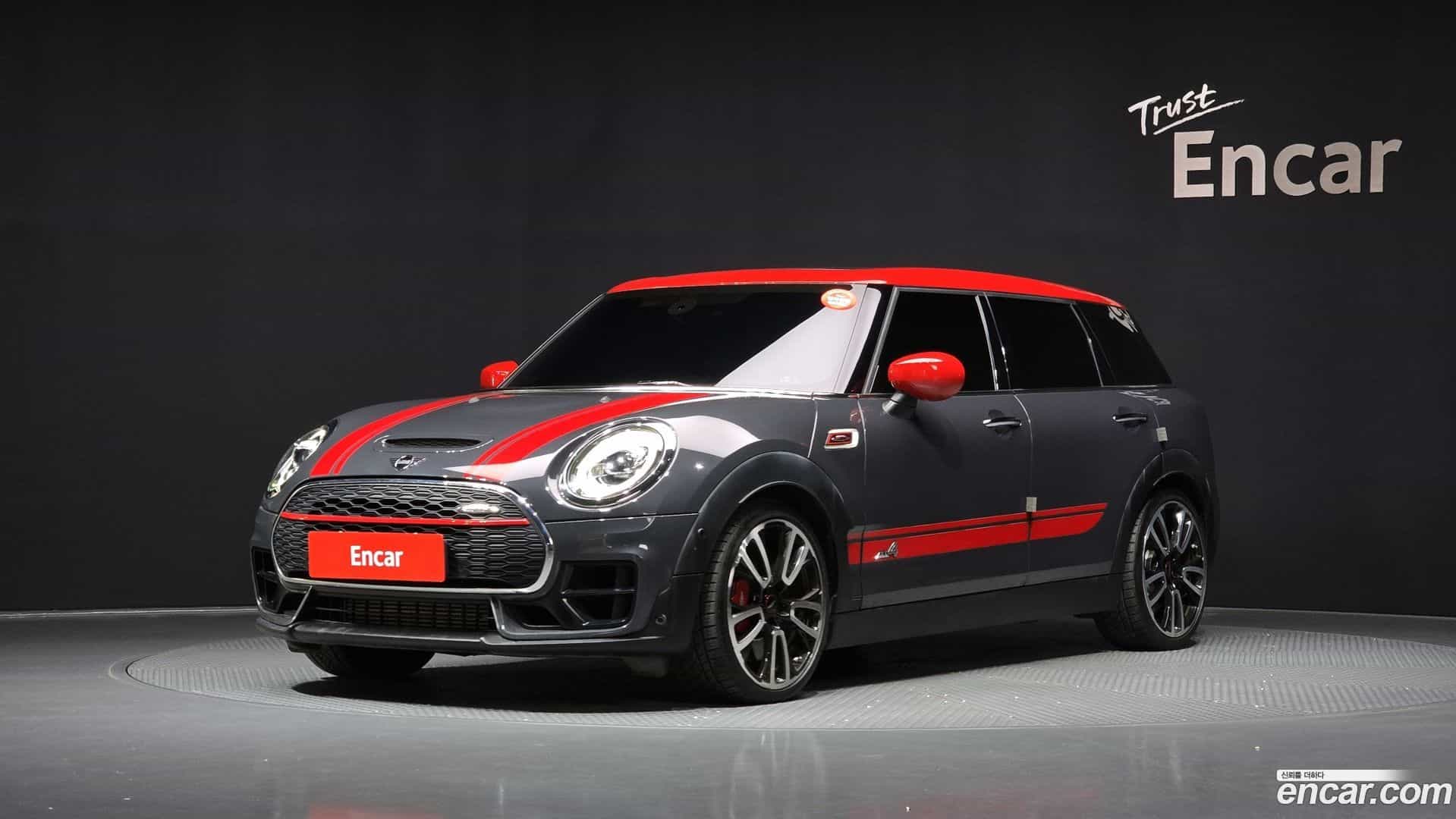 Clubman Mini 2020.11-OUTER-001