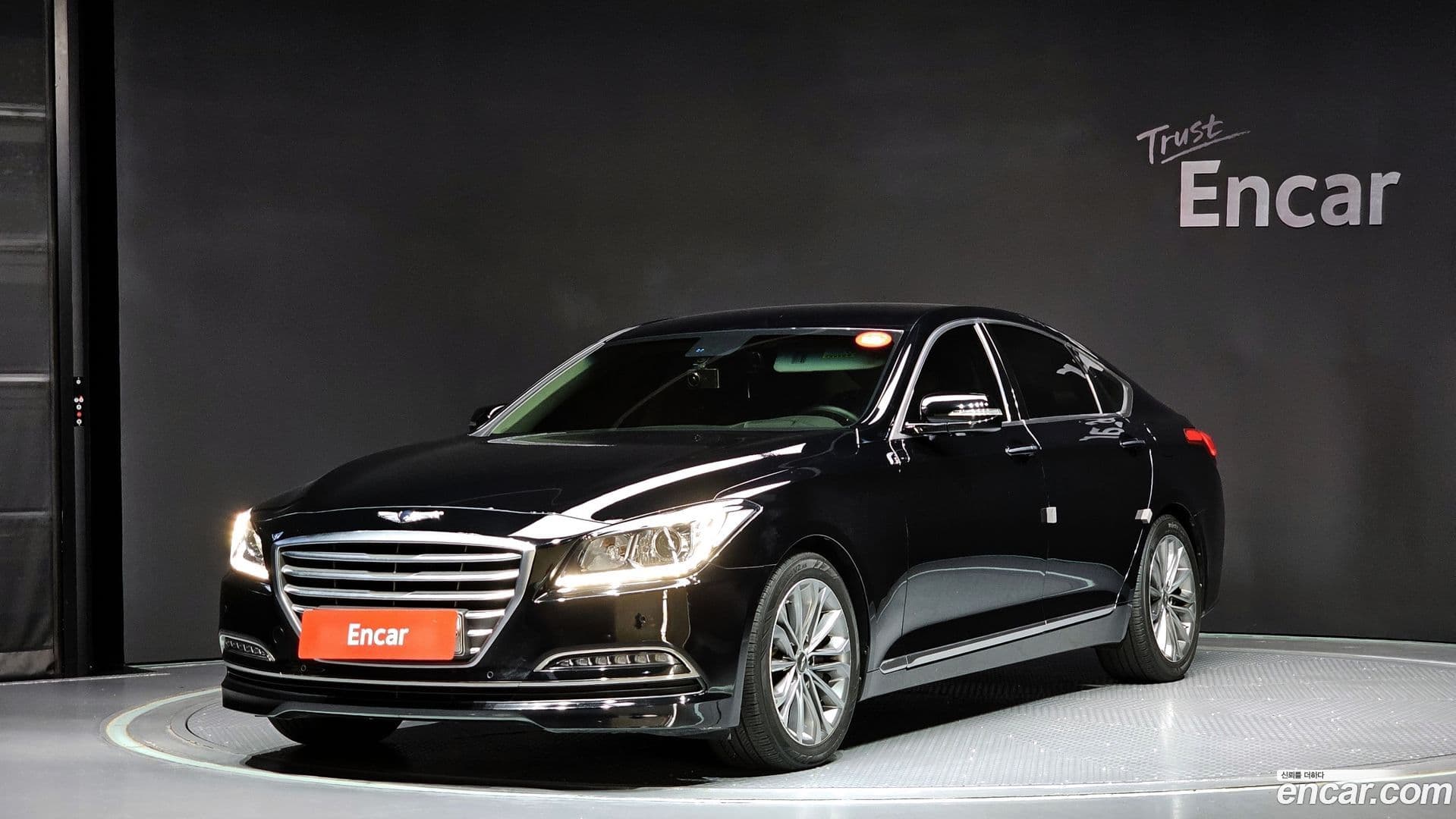 Main__Slider__Photo:Genesis Hyundai 2014.6-0