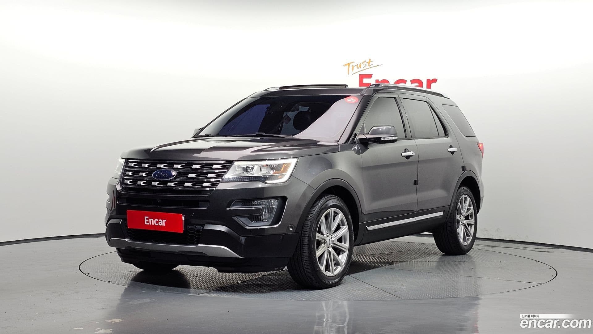 Main__Slider__Photo:Explorer Ford 2015.9-0