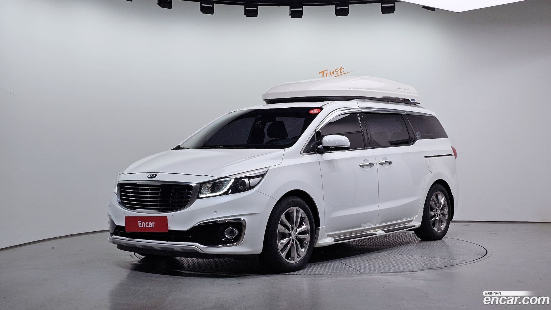 Main__Slider__Photo:Canival Kia 2018.3-0