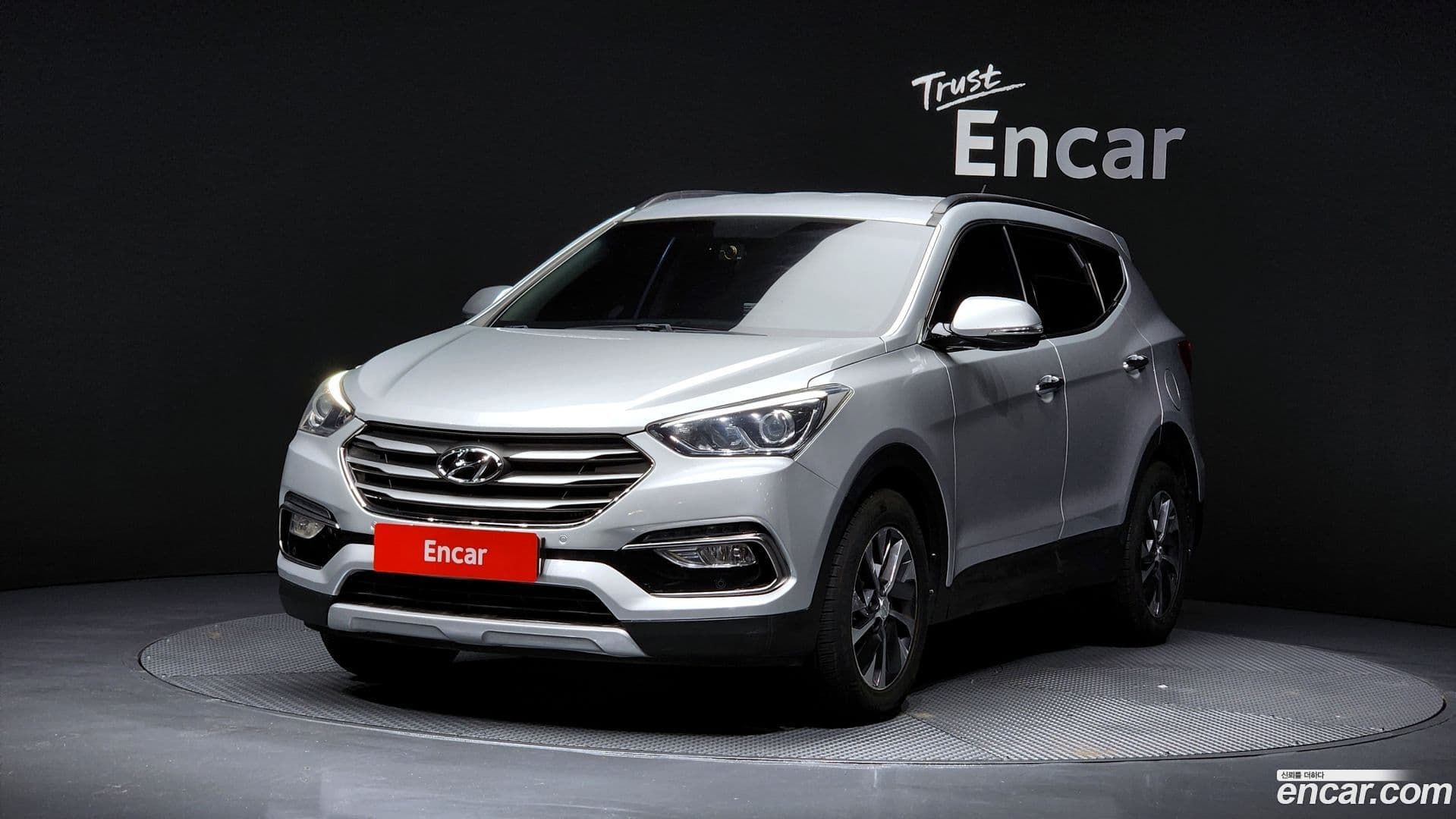 Main__Slider__Photo:Santafe Hyundai 2018.0-0