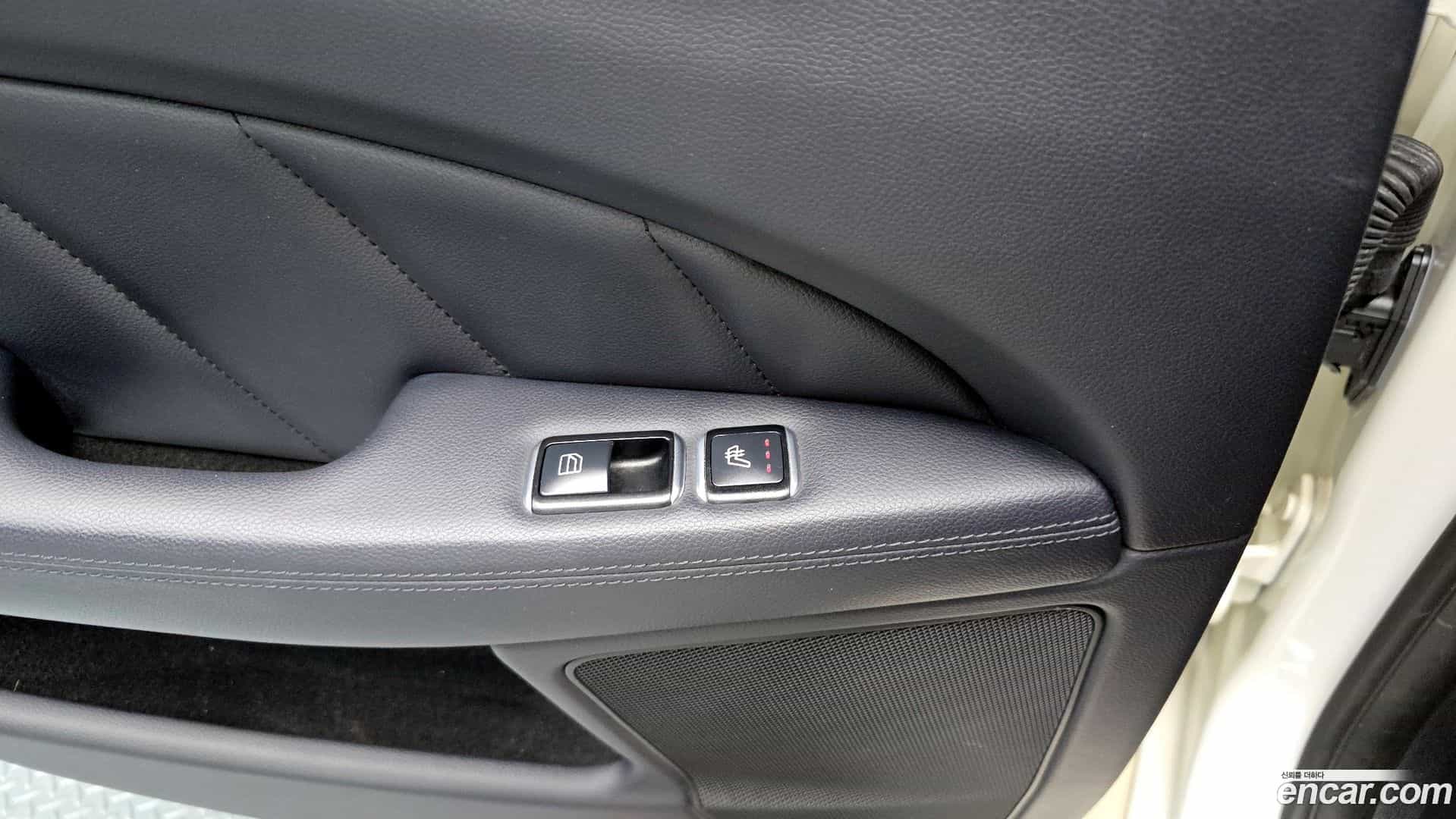 CLS-Class Mercedes-Benz 2013.3-OPTION-023