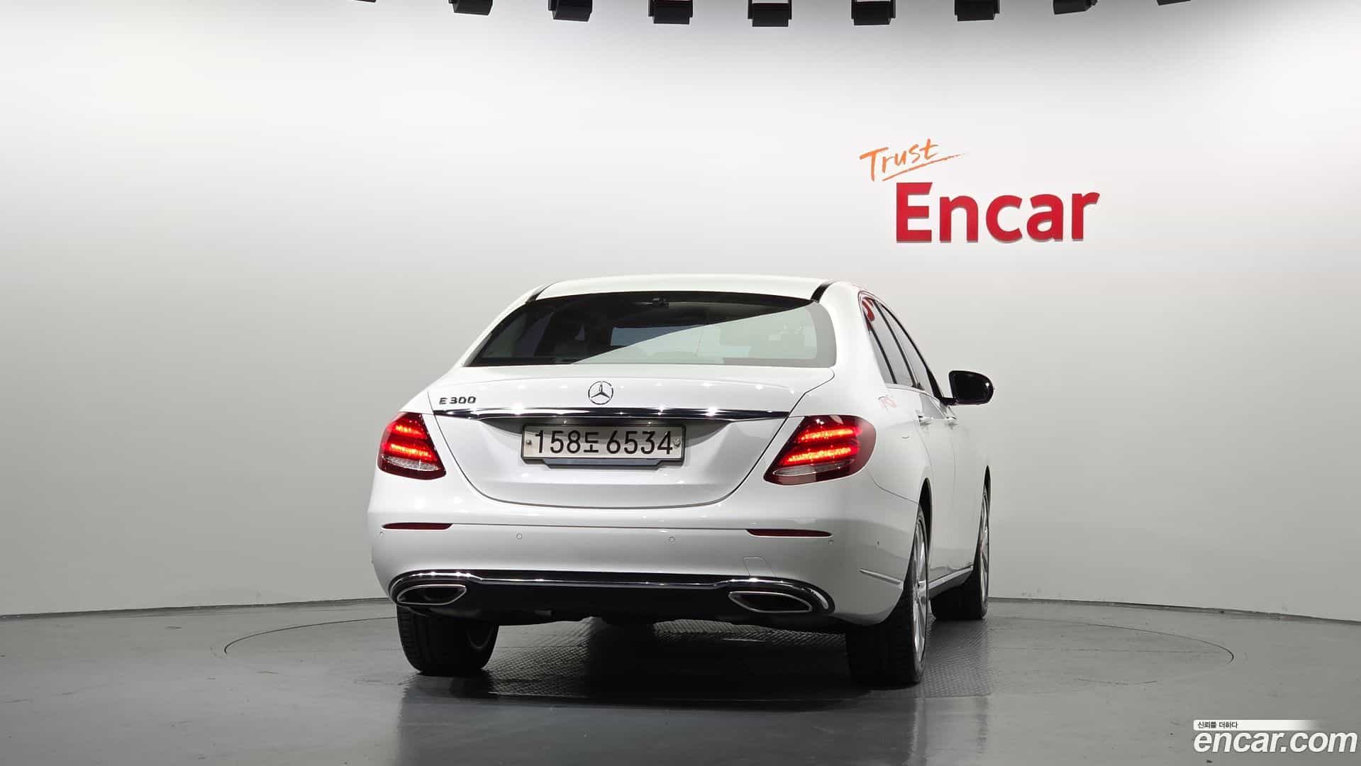 E-Class Mercedes-Benz 2018.9-OUTER-004
