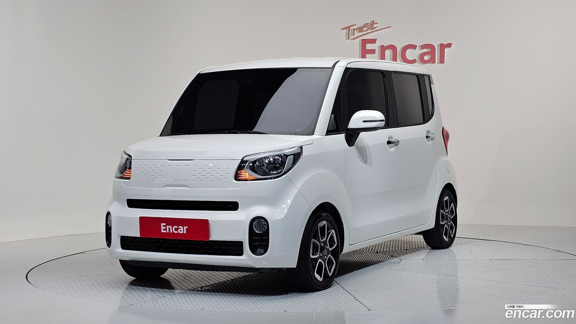 Main__Slider__Photo:RAY Kia 2021.10-0