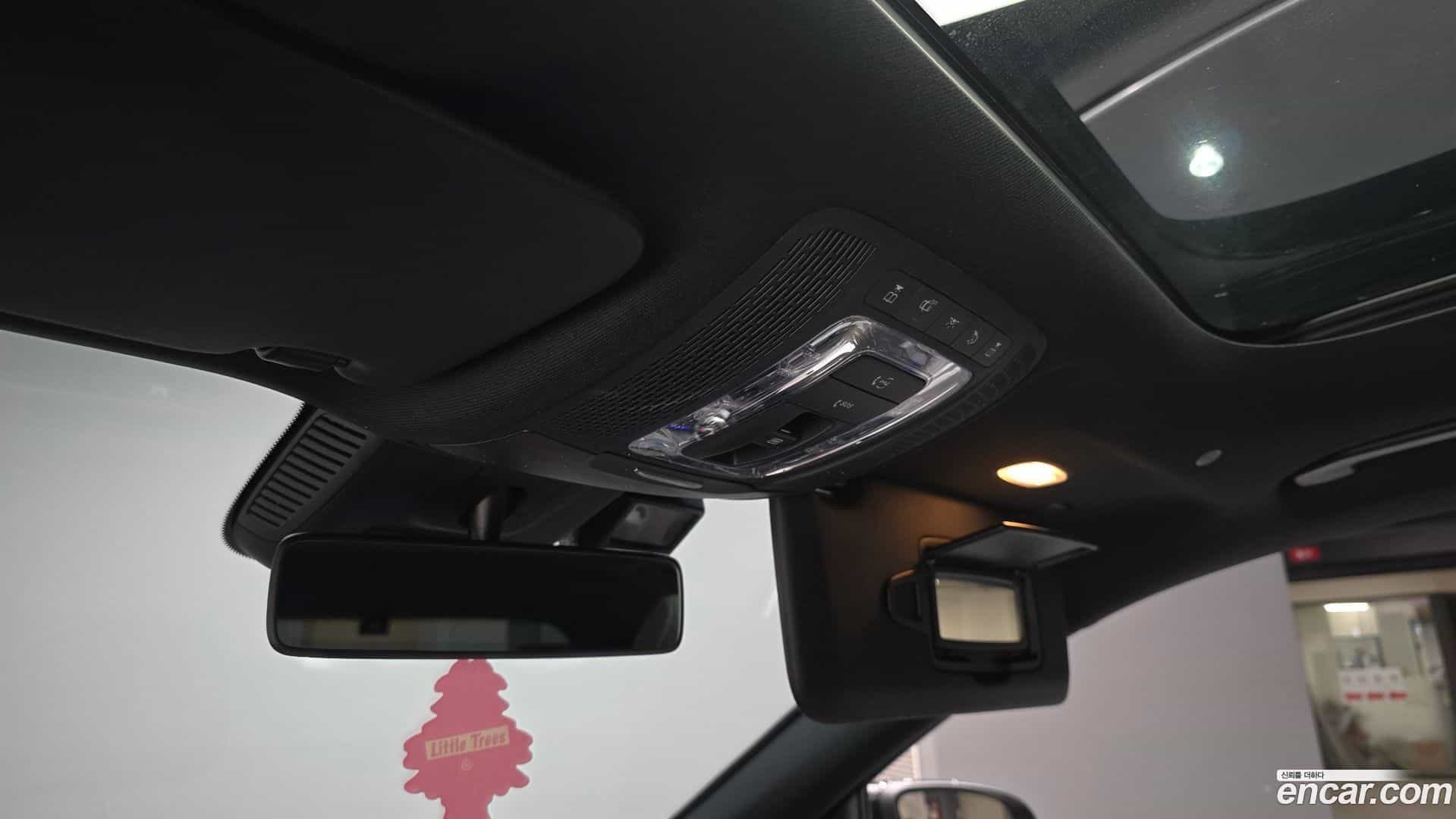 GLA-Class Mercedes-Benz 2020.9-OPTION-020