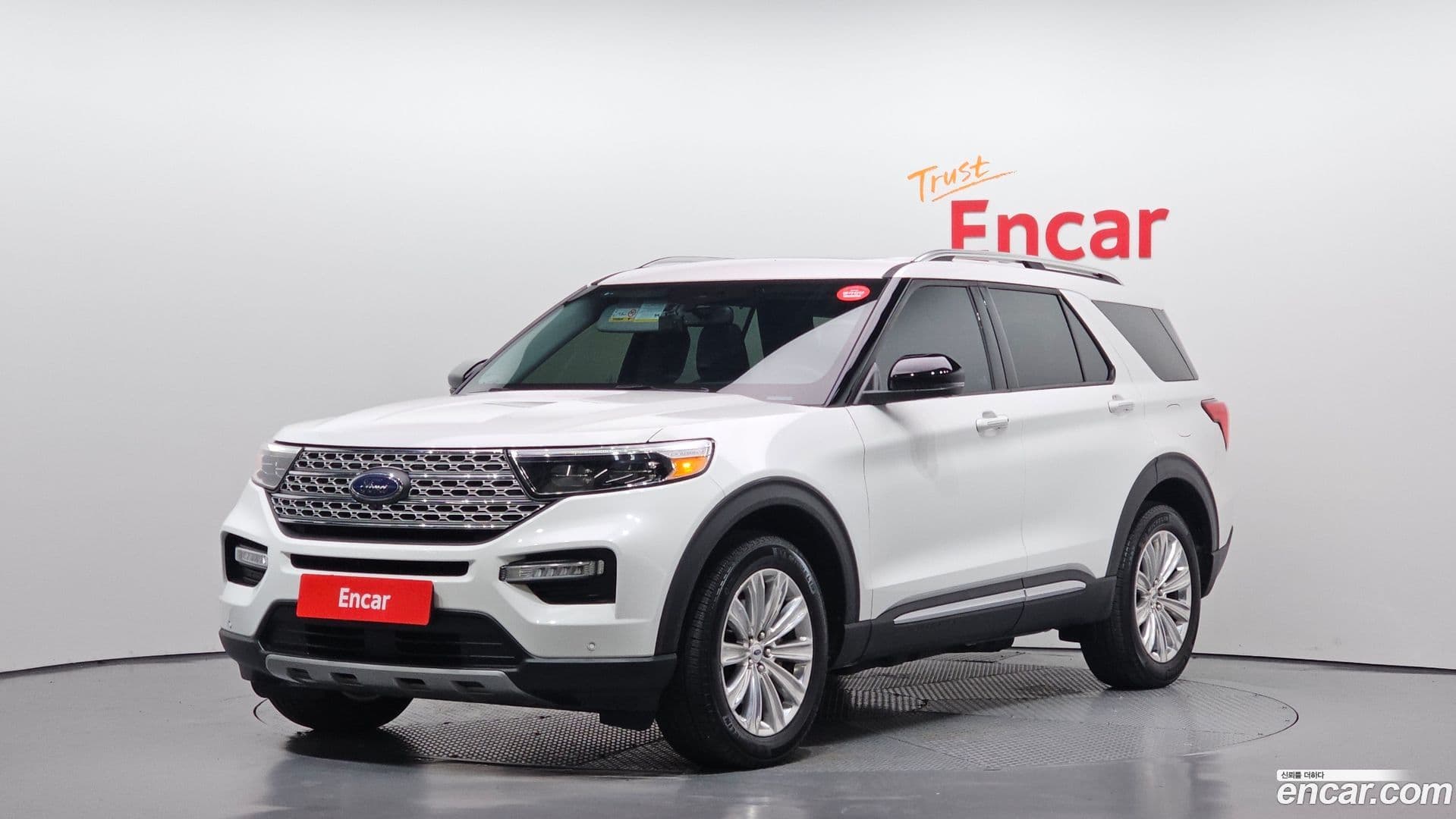 Main__Slider__Photo:Explorer Ford 2023.11-0