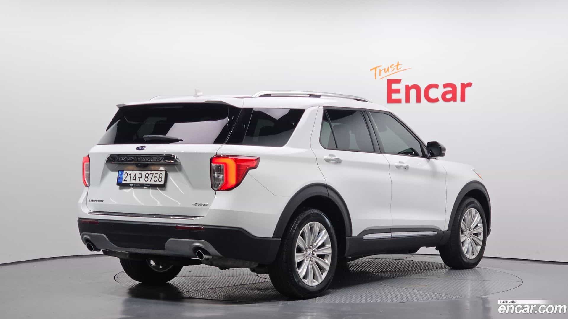 Explorer Ford 2023.11-OUTER-002