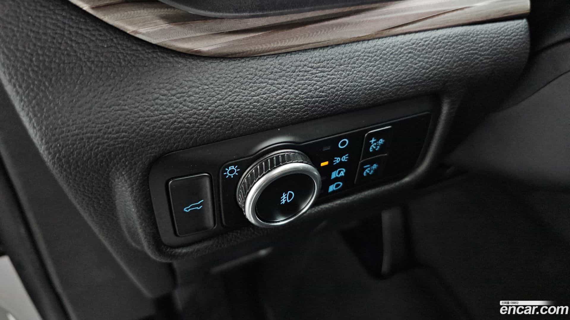 Explorer Ford 2023.11-OPTION-021