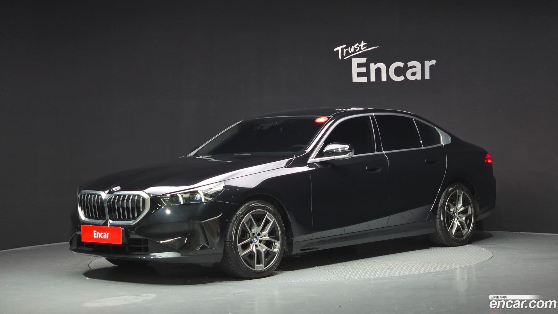 Main__Slider__Photo:5-Series BMW 2023.10-0