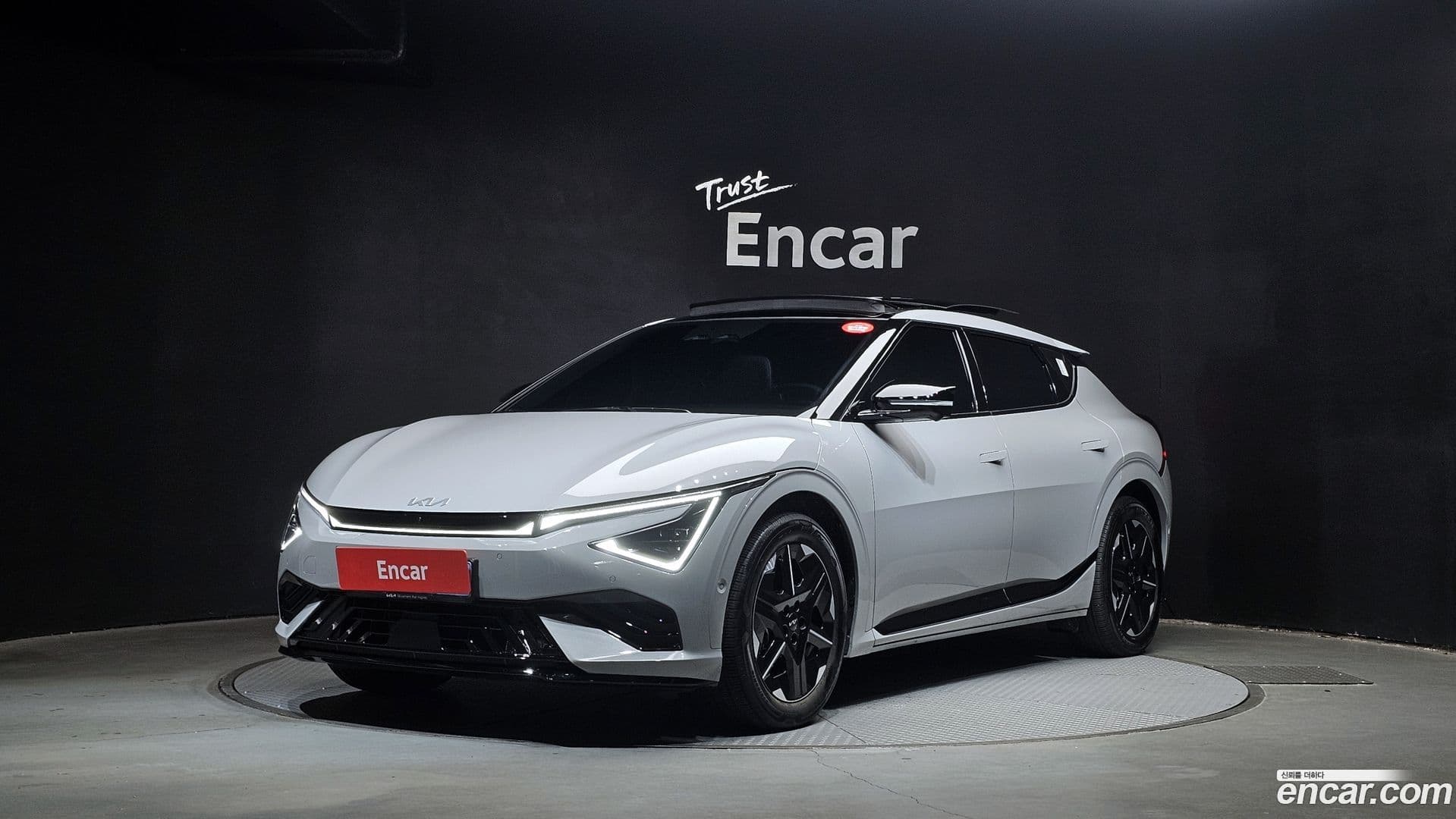 Main__Slider__Photo:EV6 Kia 2025.3-0