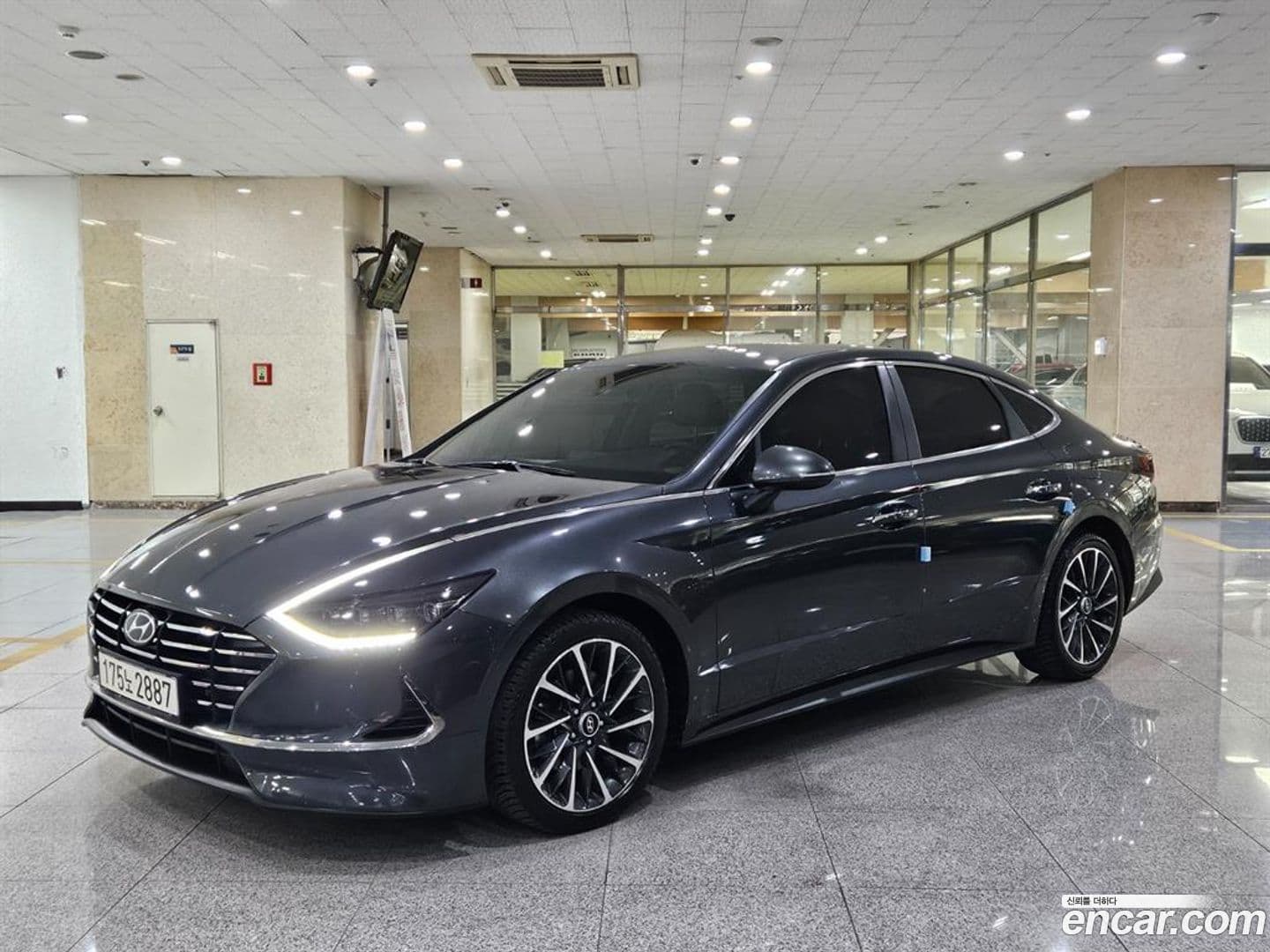 Main__Slider__Photo:Sonata Hyundai 2020.4-0