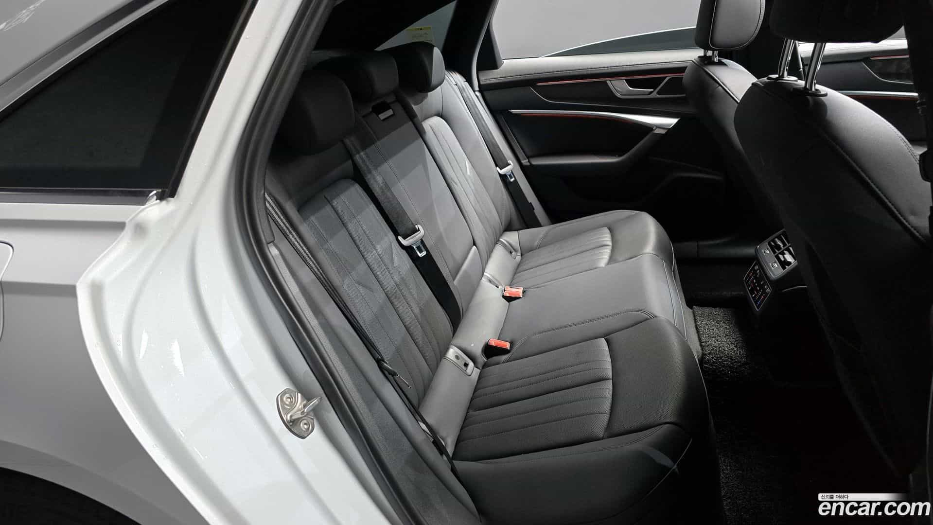 A6 Audi 2022.4-OPTION-016