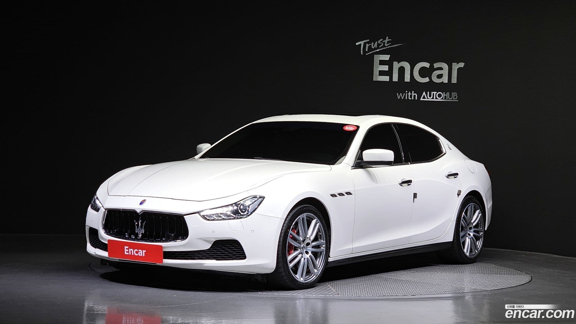 Main__Slider__Photo:Ghibli Maserati 2016.10-0