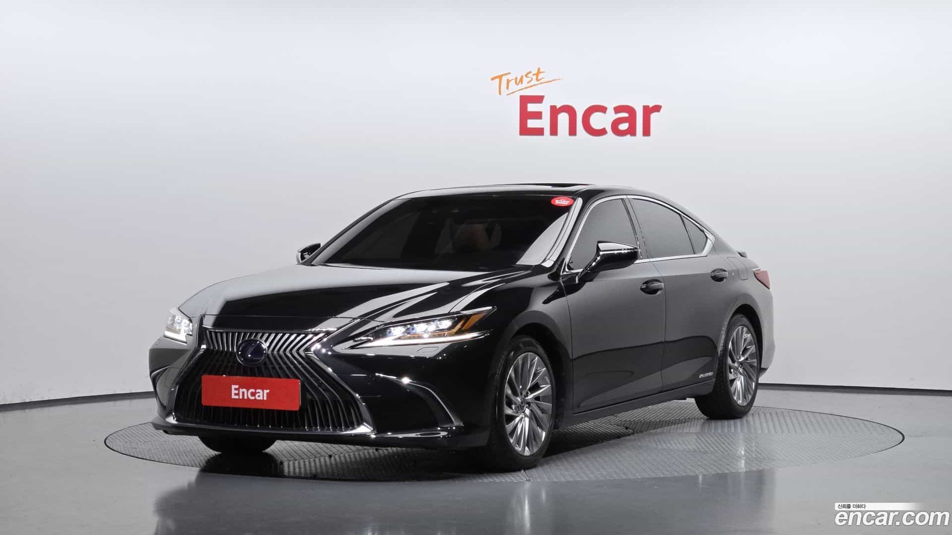 ES Lexus 2020.8-OUTER-001