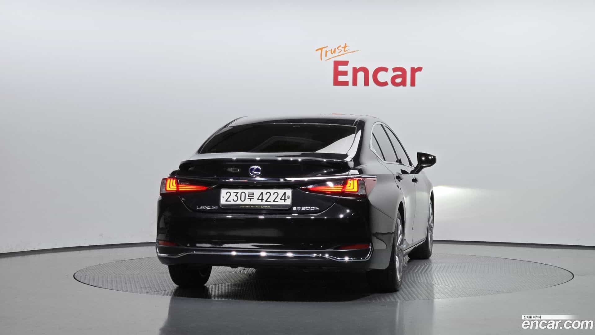 ES Lexus 2020.8-OUTER-004