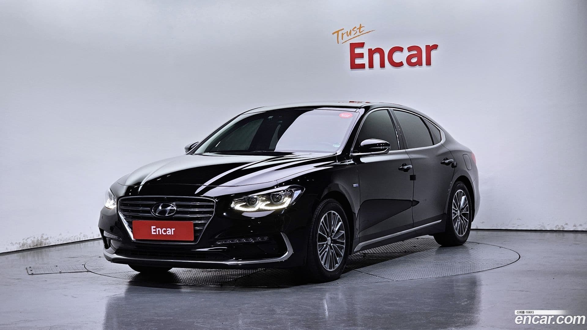 Main__Slider__Photo:Grandeur Hyundai 2019.0-0