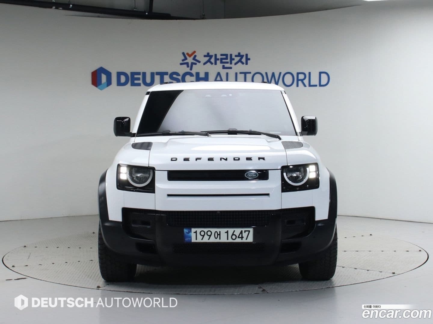 Main__Slider__Photo:Defender Land Rover 2021.11-0