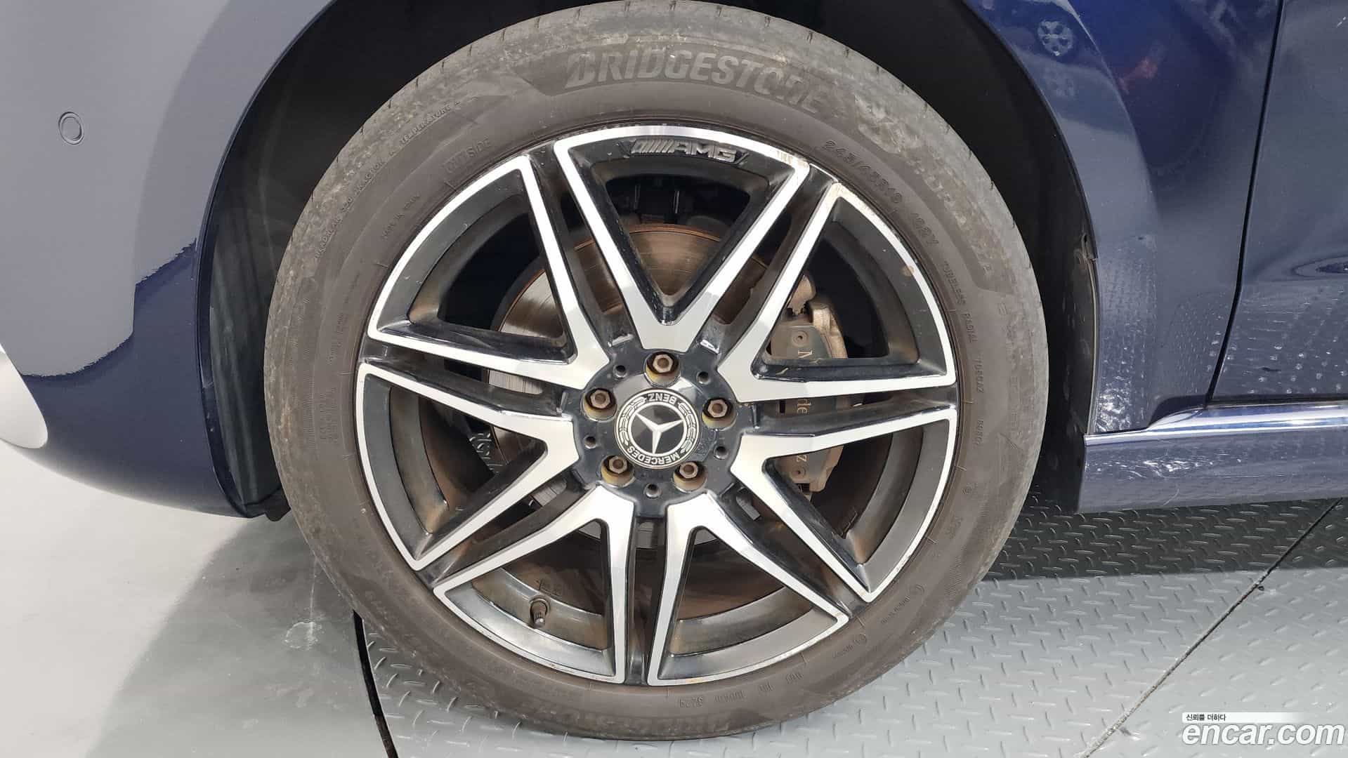 V-Class Mercedes-Benz 2022.1-OUTER-005