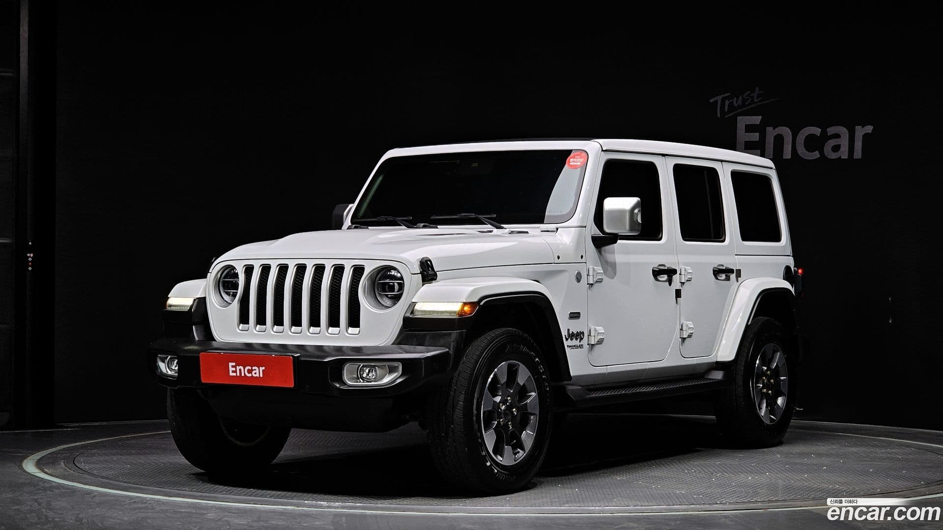 Main__Slider__Photo:Wrangler Jeep 2022.4-0