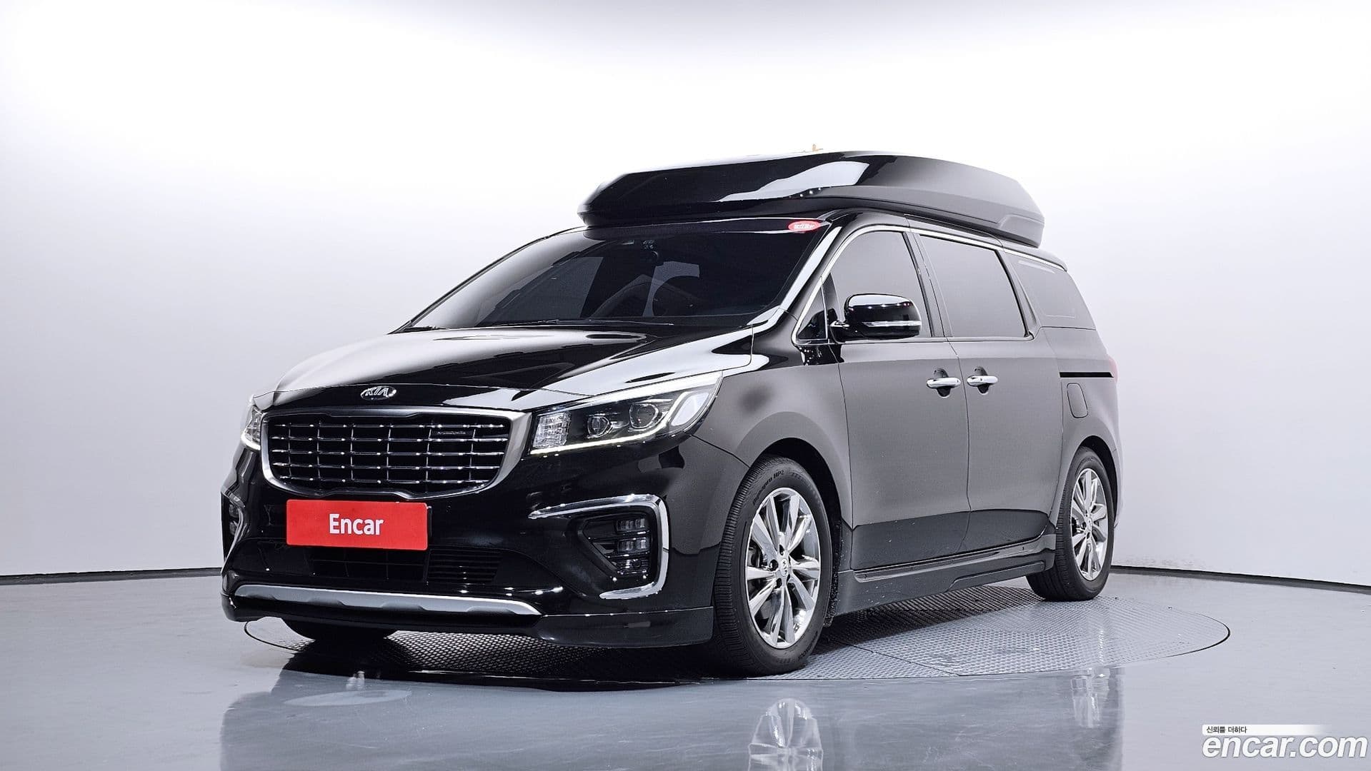 Main__Slider__Photo:Canival Kia 2018.9-0