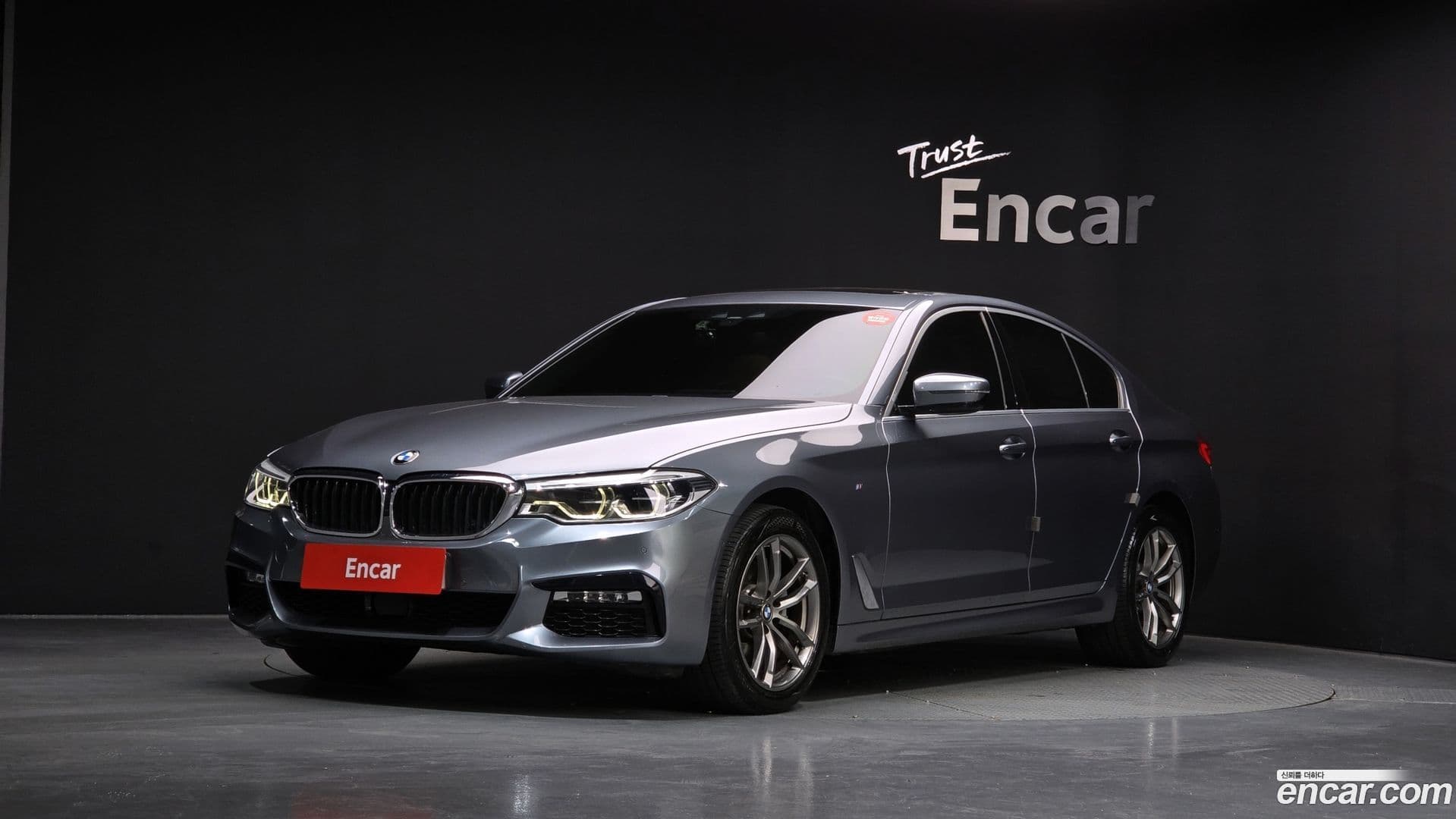 Main__Slider__Photo:5-Series BMW 2018.1-0