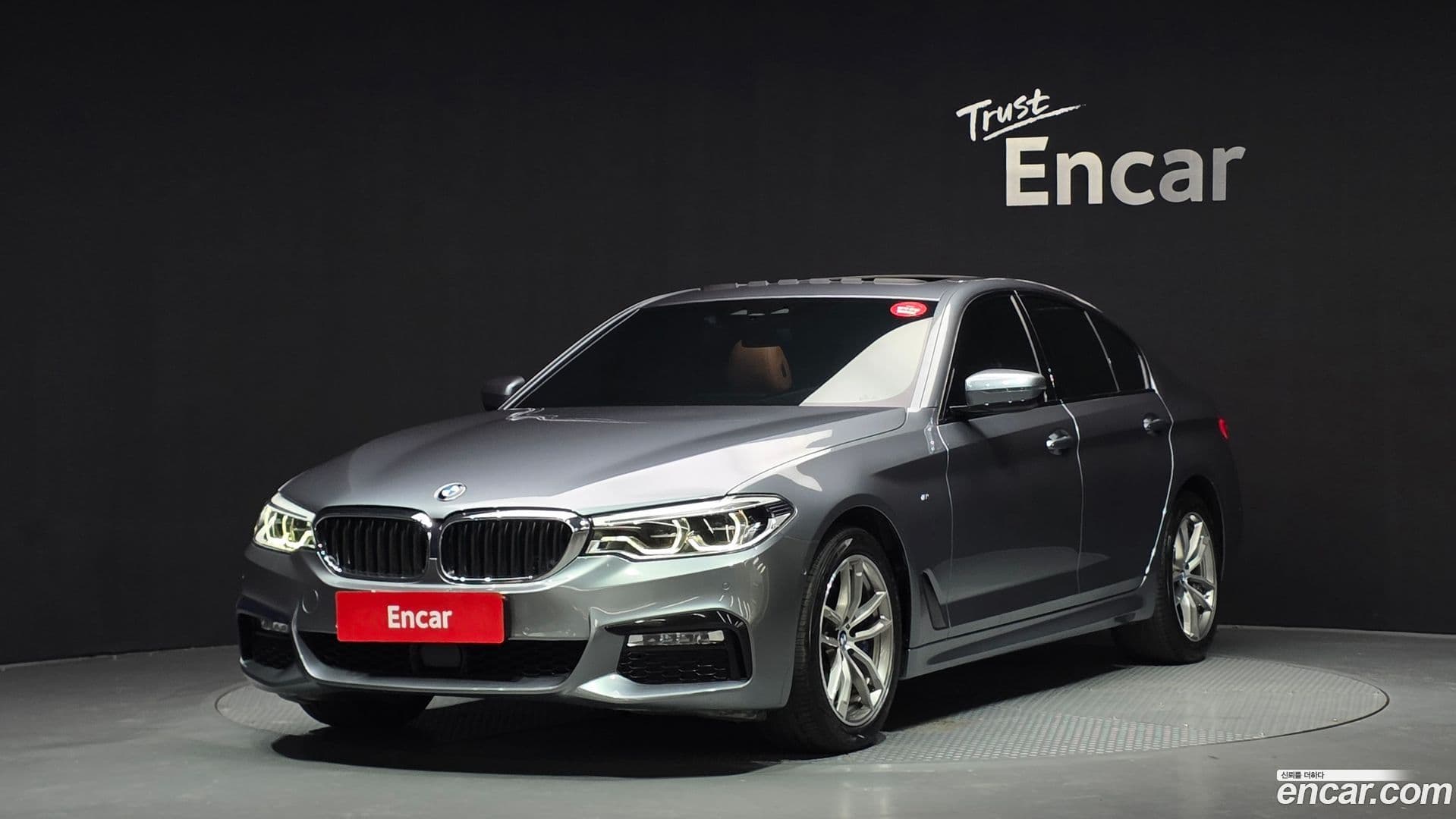 Main__Slider__Photo:5-Series BMW 2017.10-0