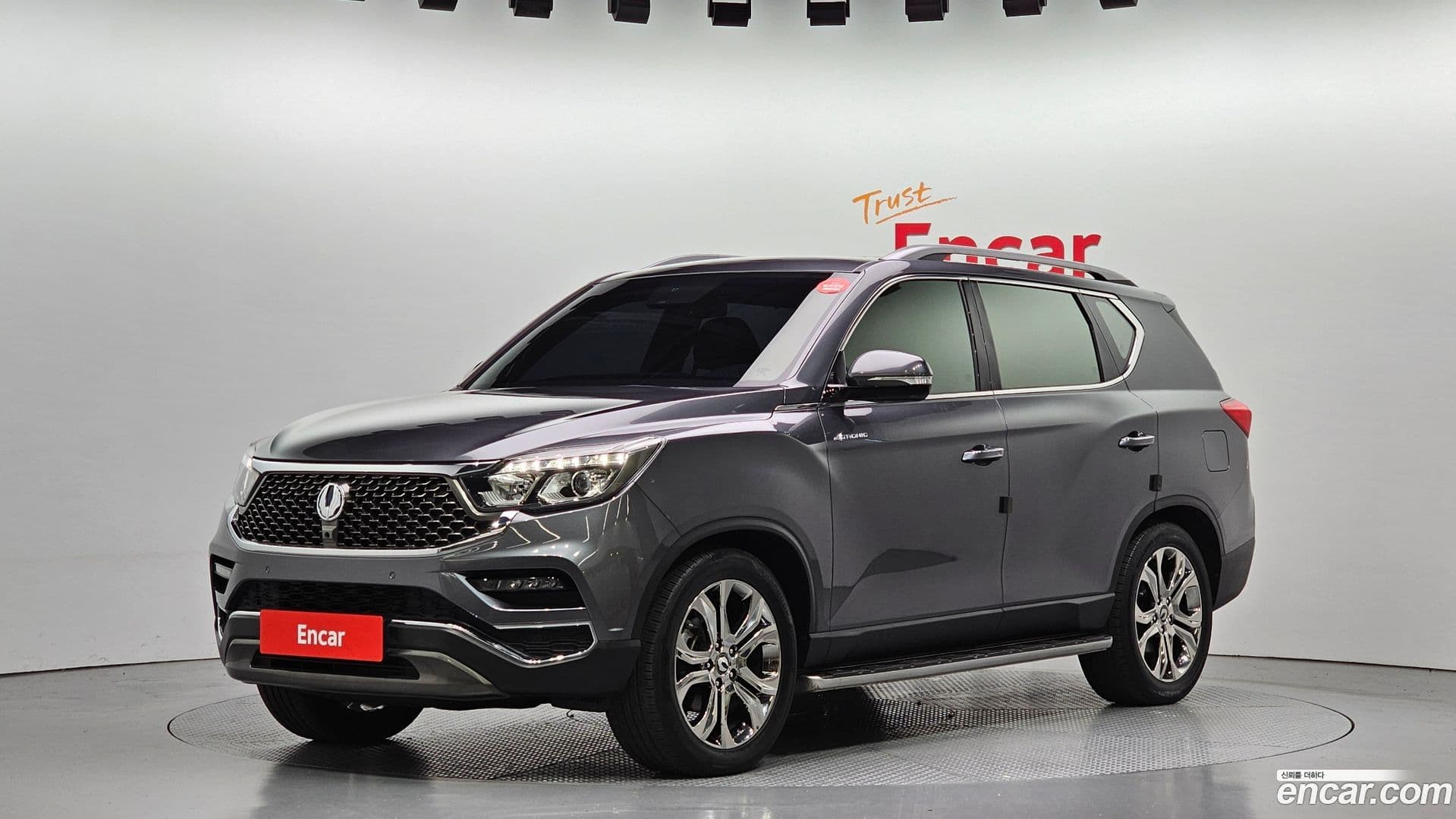 Main__Slider__Photo:Rexton KG Mobility 2020.1-0