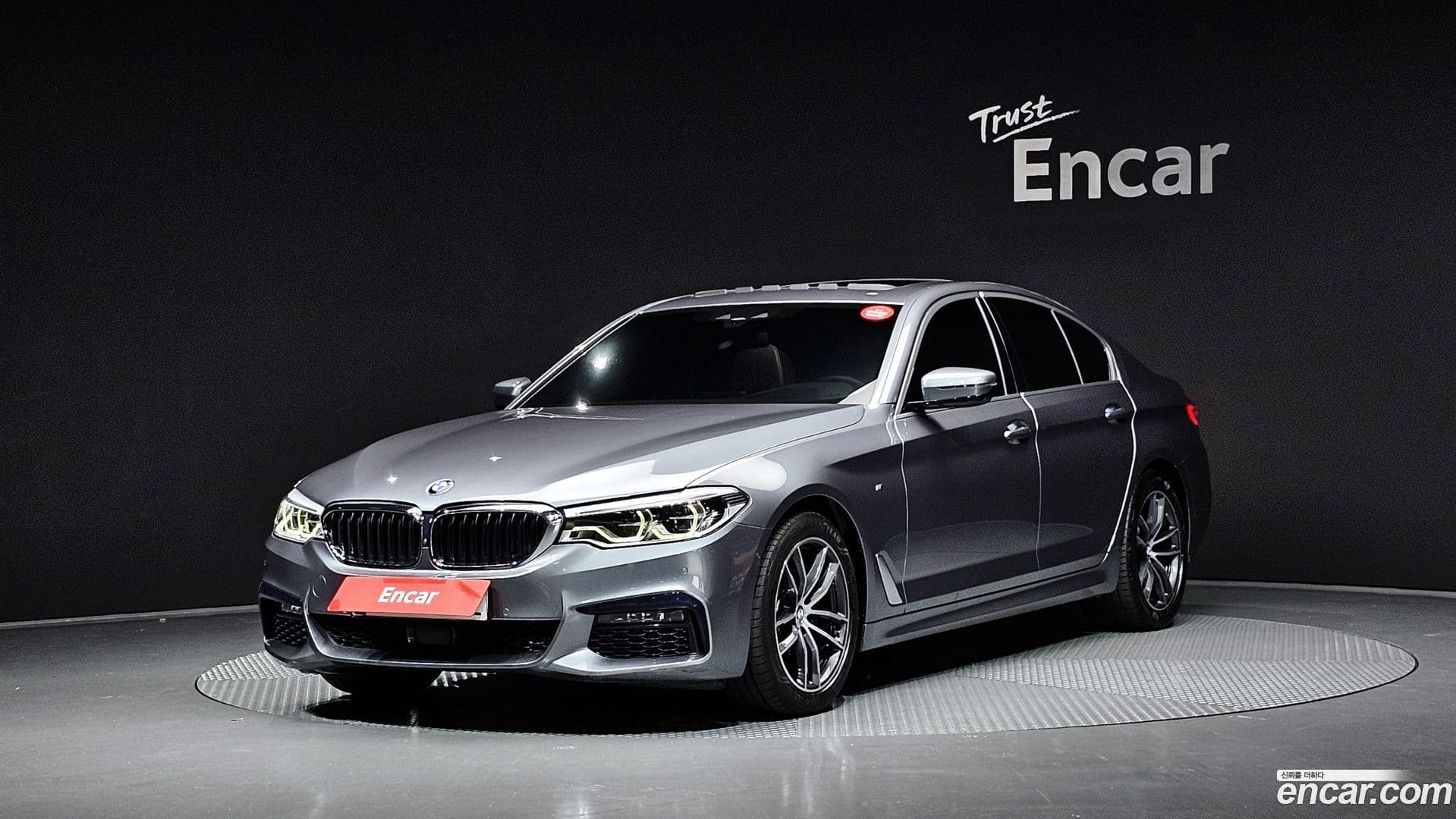 Main__Slider__Photo:5-Series BMW 2020.0-0
