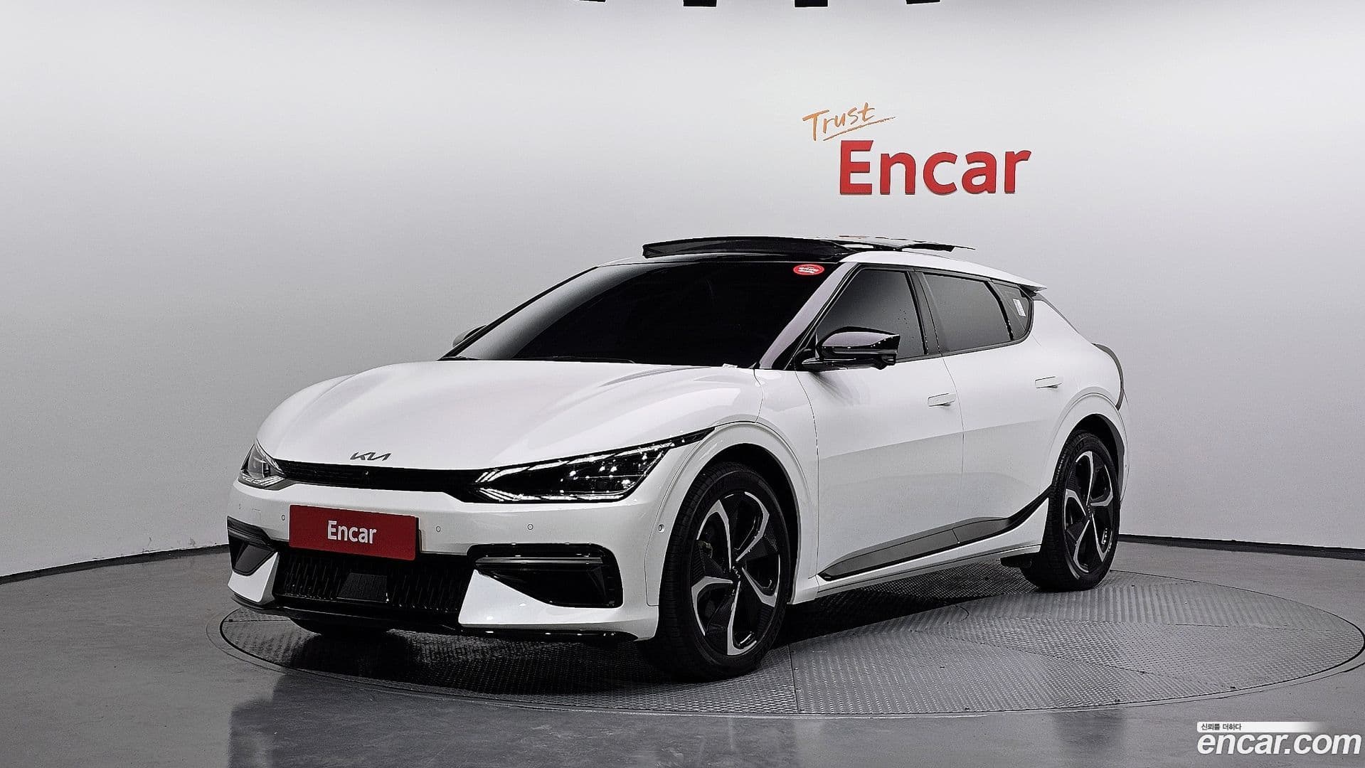 Main__Slider__Photo:EV6 Kia 2022.9-0