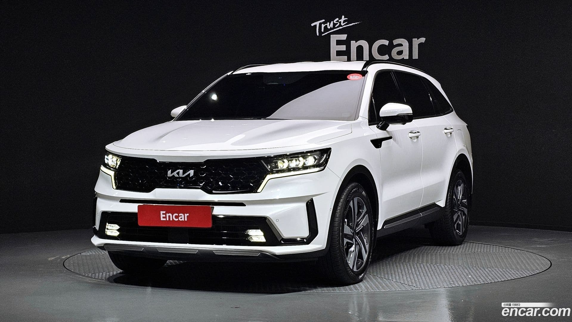 Main__Slider__Photo:Sorento Kia 2022.9-0