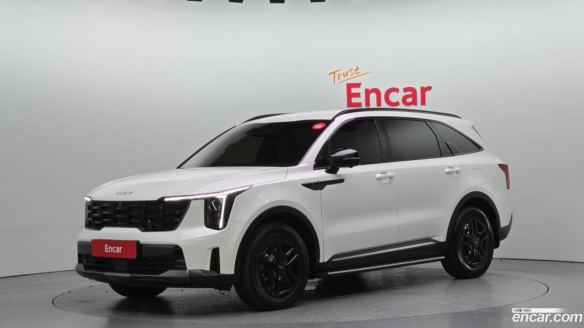 Main__Slider__Photo:Sorento Kia 2024.8-0