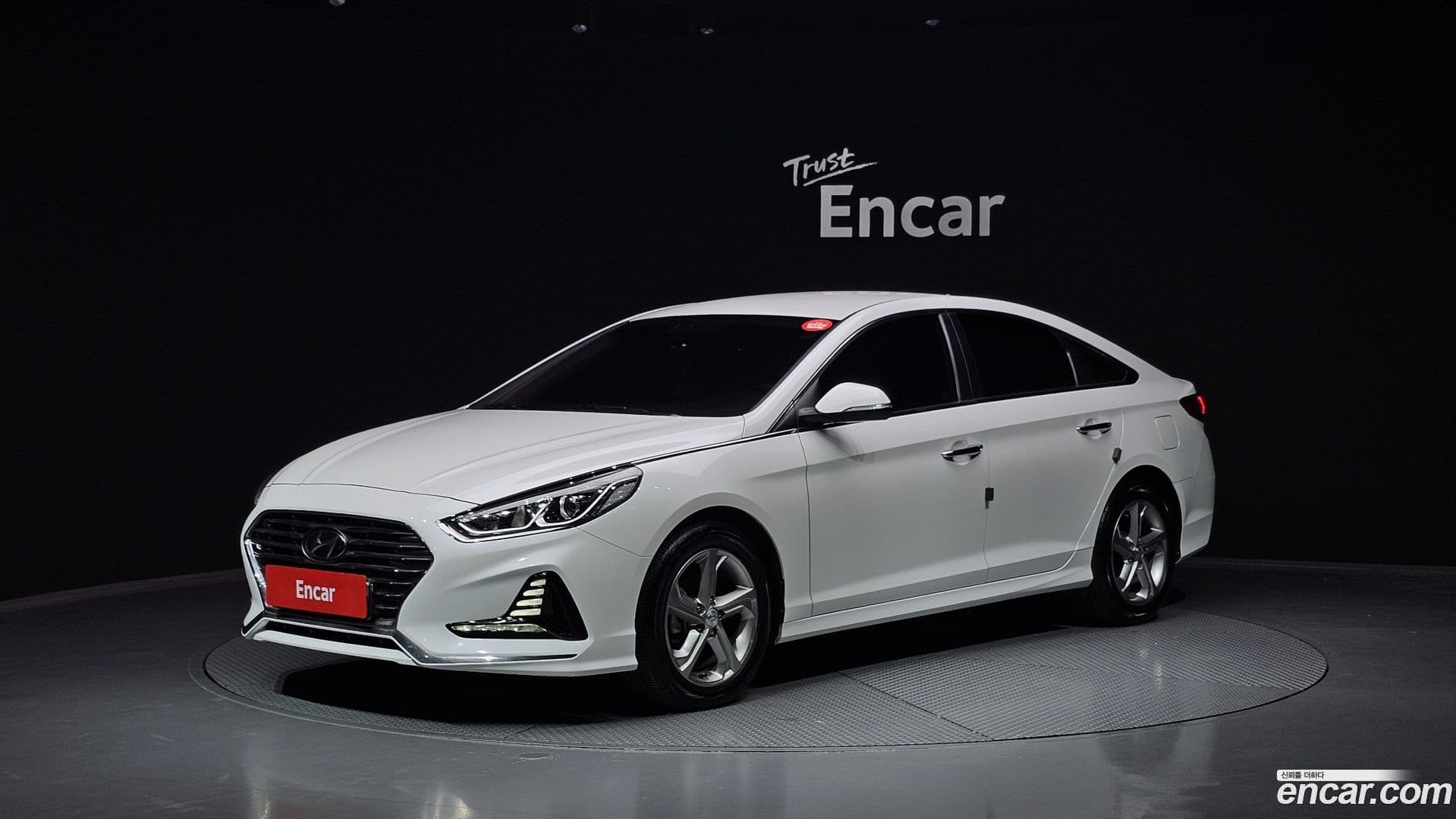 Main__Slider__Photo:Sonata Hyundai 2018.10-0