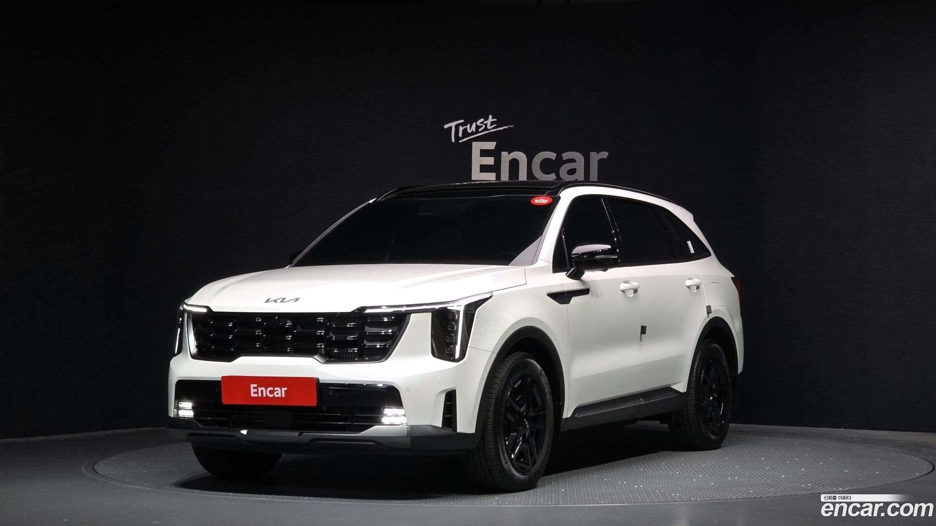 Main__Slider__Photo:Sorento Kia 2023.9-0
