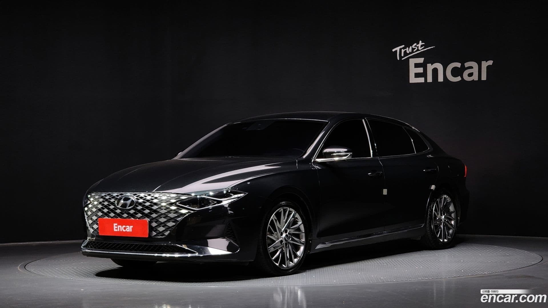 Main__Slider__Photo:Grandeur Hyundai 2020.1-0