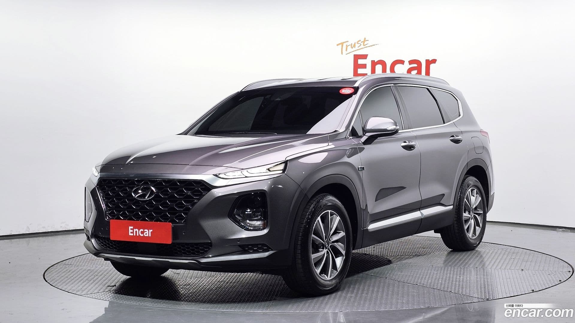Main__Slider__Photo:Santafe Hyundai 2020.5-0