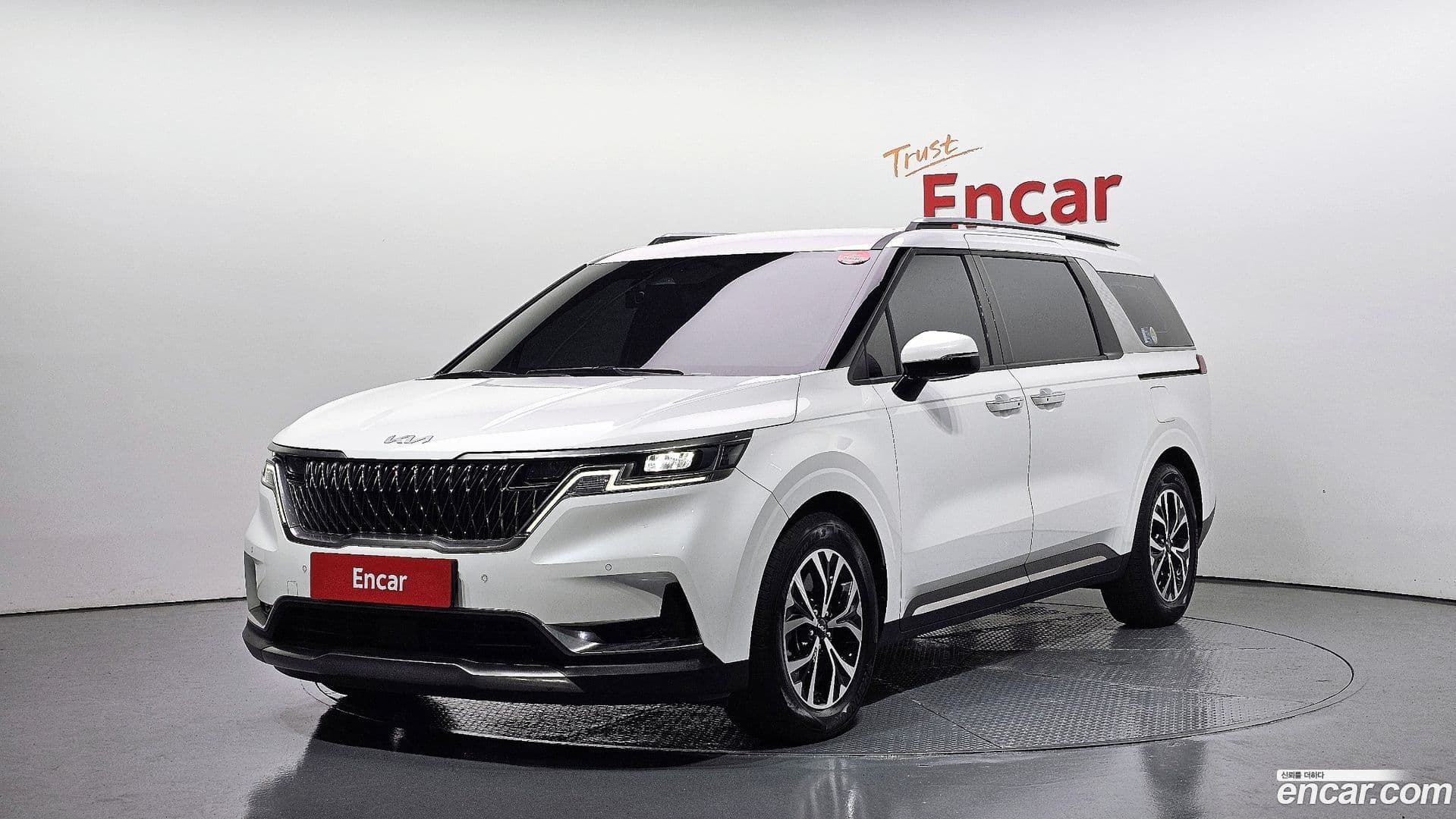 Main__Slider__Photo:Canival Kia 2021.8-0