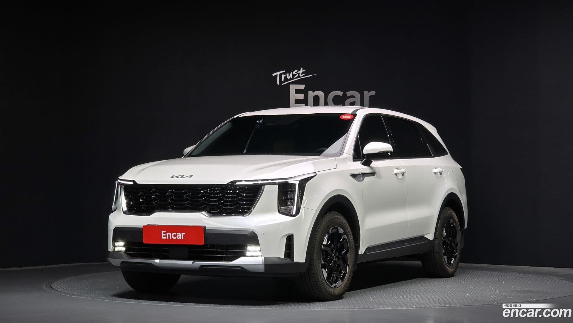 Main__Slider__Photo:Sorento Kia 2024.8-0