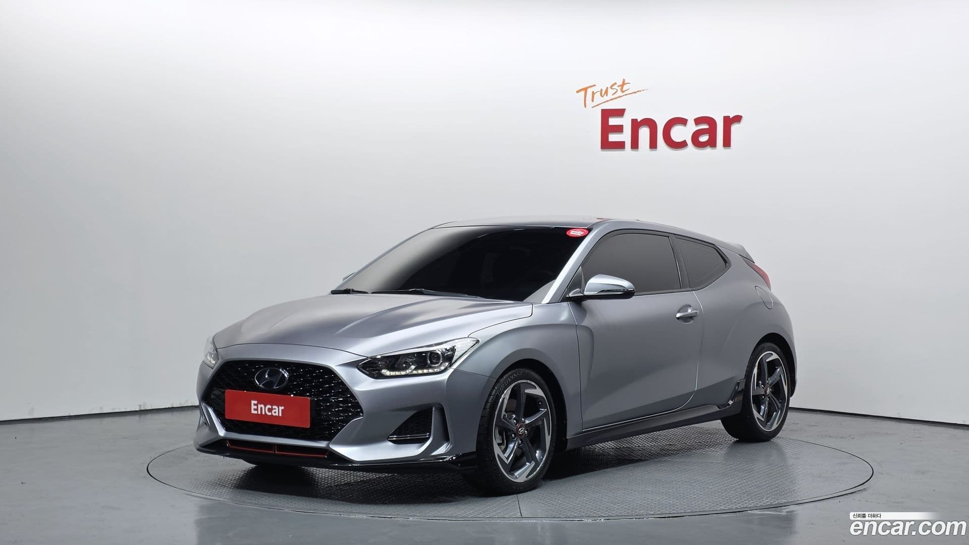 Main__Slider__Photo:Veloster Hyundai 2019.6-0
