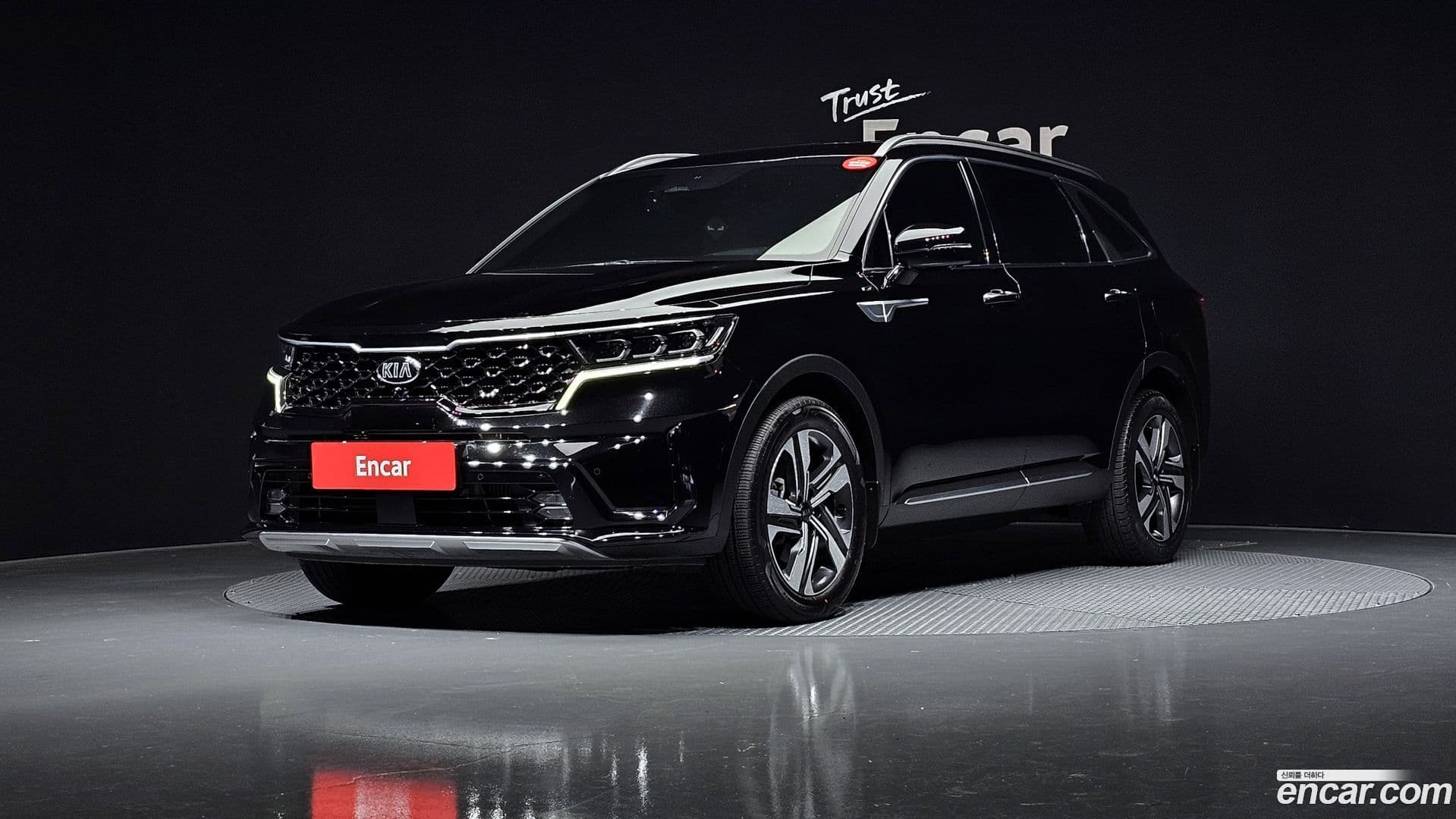 Main__Slider__Photo:Sorento Kia 2021.0-0