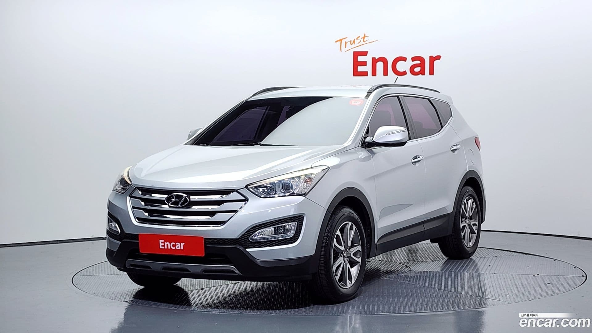 Main__Slider__Photo:Santafe Hyundai 2012.5-0