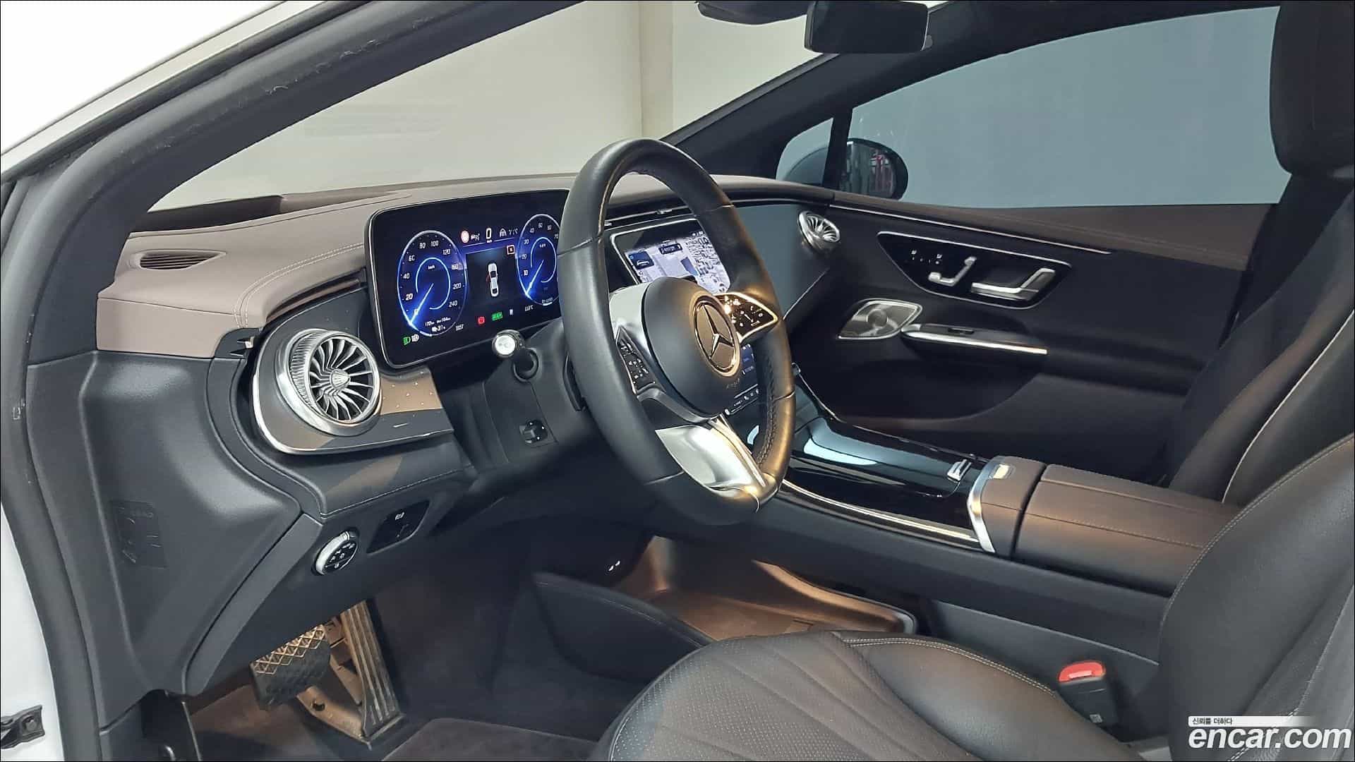 EQE Mercedes-Benz 2023.1-OPTION-017