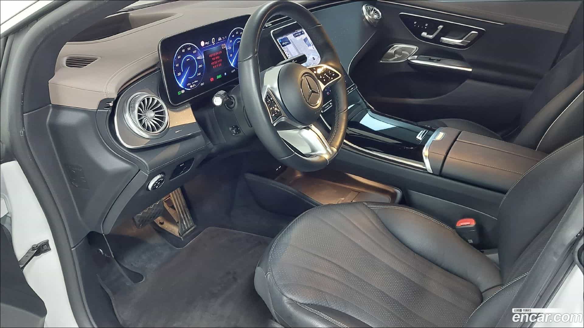 EQE Mercedes-Benz 2023.1-OPTION-018