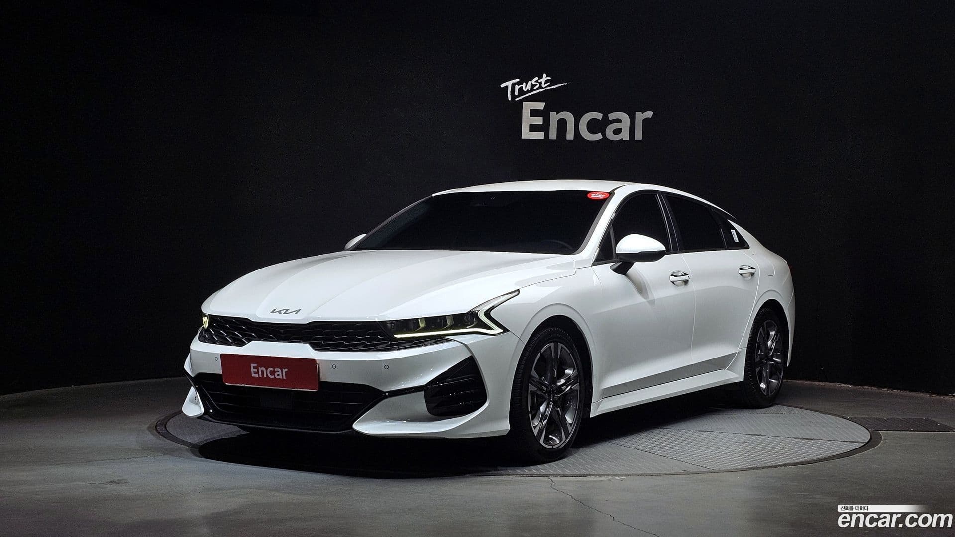 Main__Slider__Photo:K5 Kia 2021.9-0