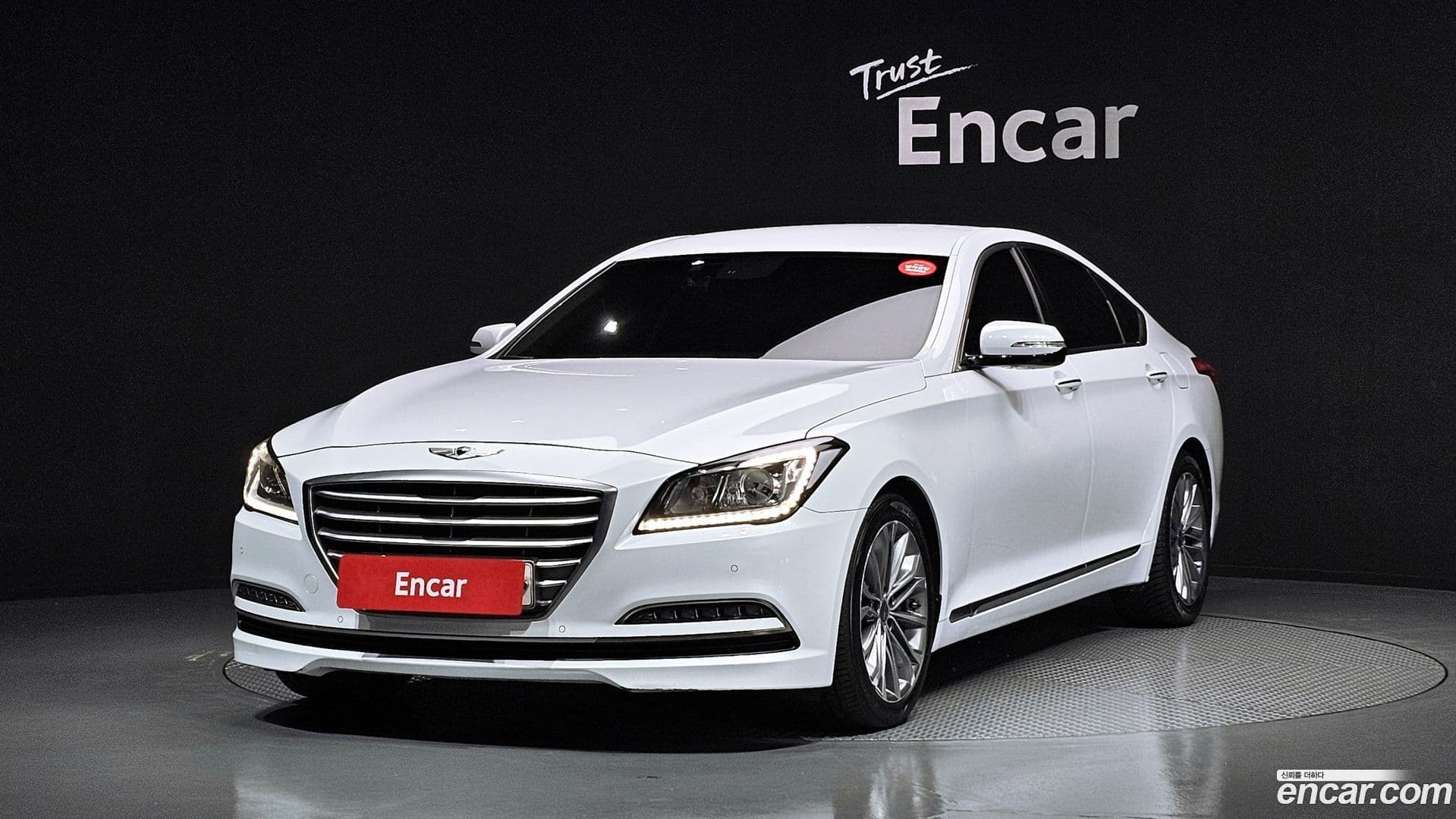 Main__Slider__Photo:Genesis Hyundai 2015.9-0