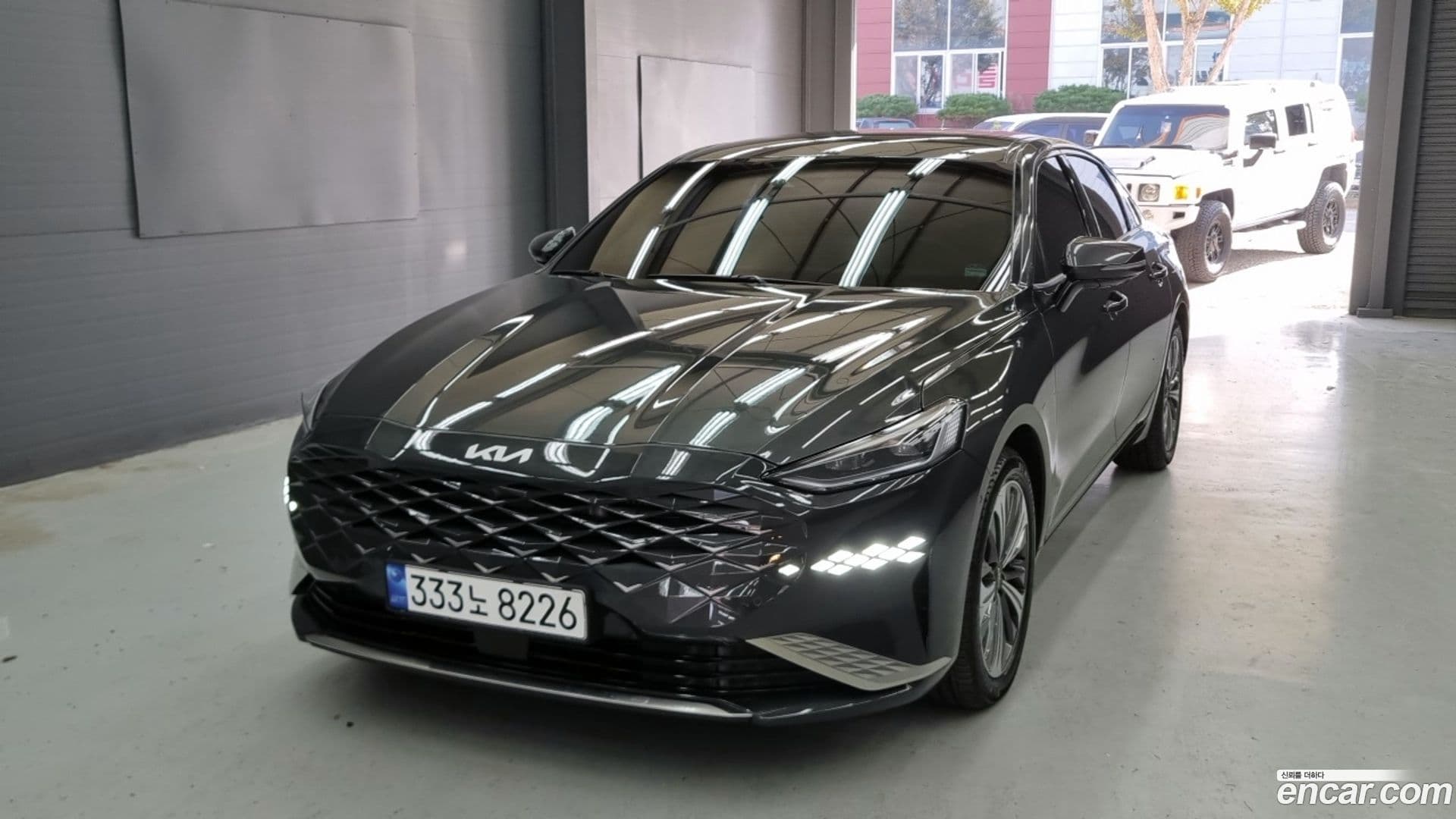 Main__Slider__Photo:K8 Kia 2023.2-0