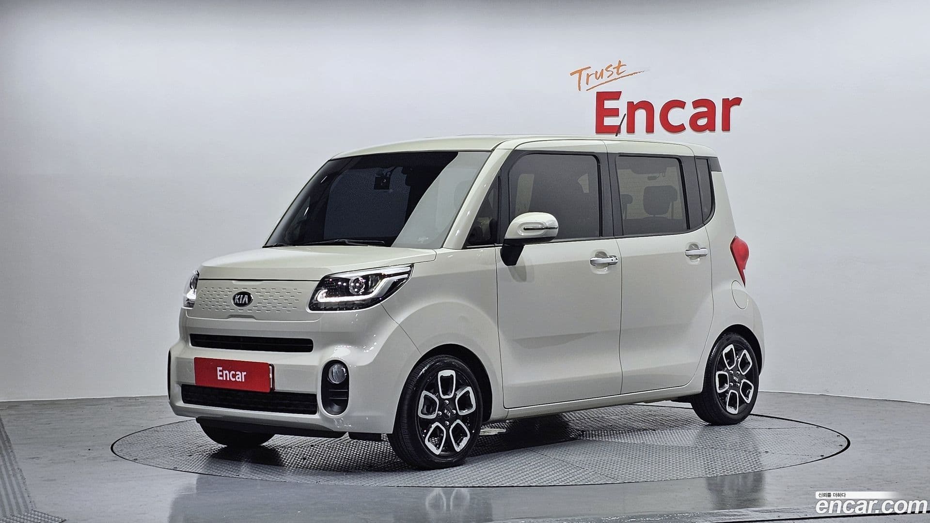 Main__Slider__Photo:RAY Kia 2019.7-0