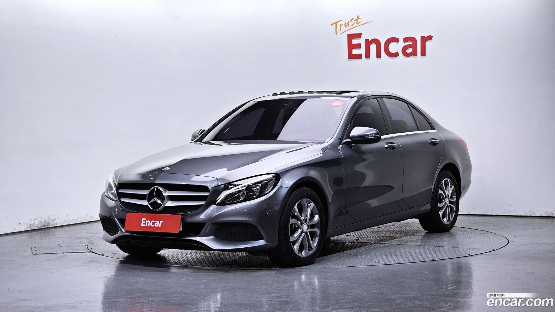 Main__Slider__Photo:C-Class Mercedes-Benz 2017.0-0