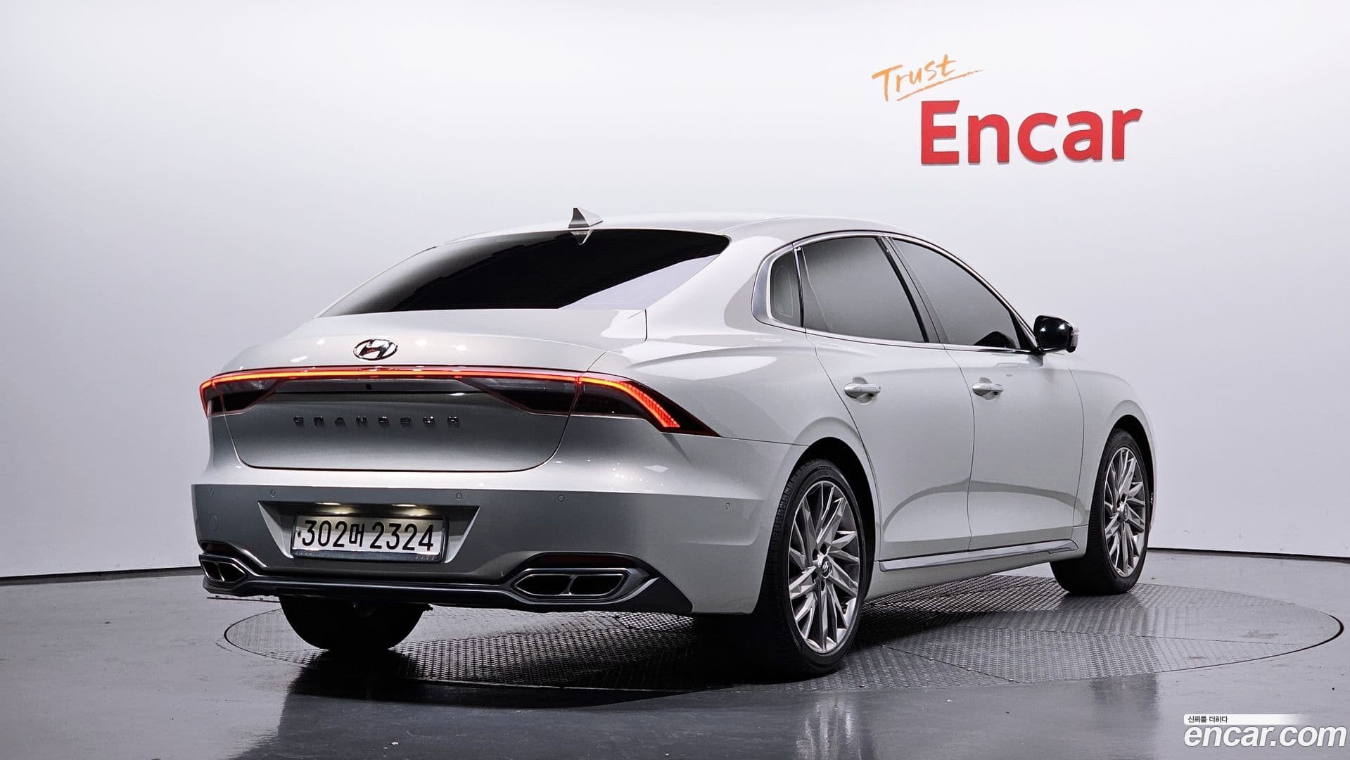 Main__Slider__Photo:Grandeur Hyundai 2020.3-0