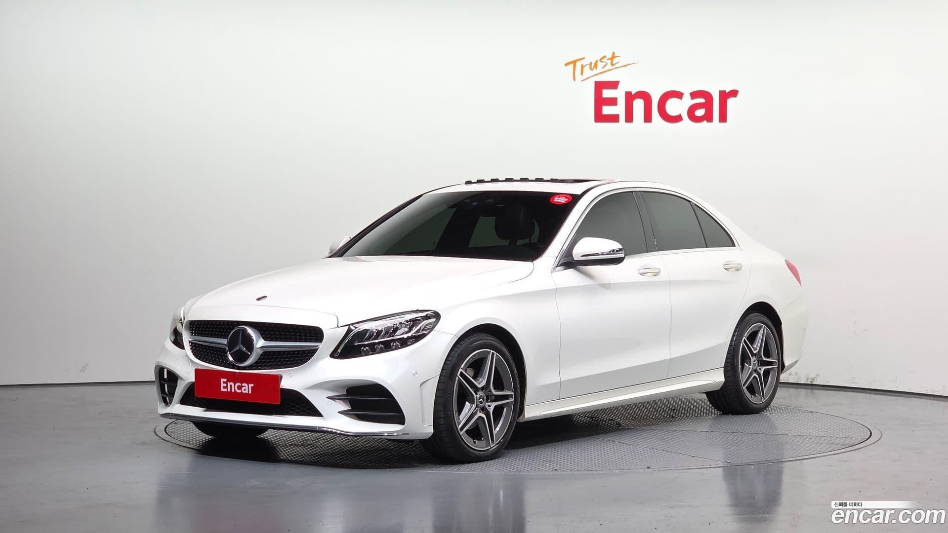 Main__Slider__Photo:C-Class Mercedes-Benz 2021.1-0