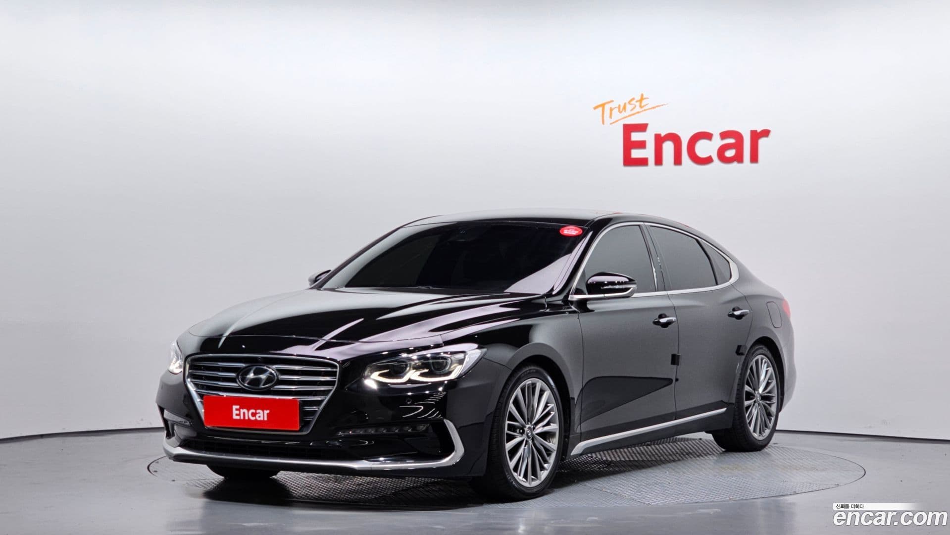 Main__Slider__Photo:Grandeur Hyundai 2019.2-0